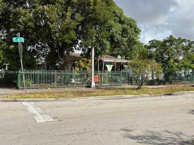 Small Image of 501 EAST 8TH ST, Hialeah Number 4