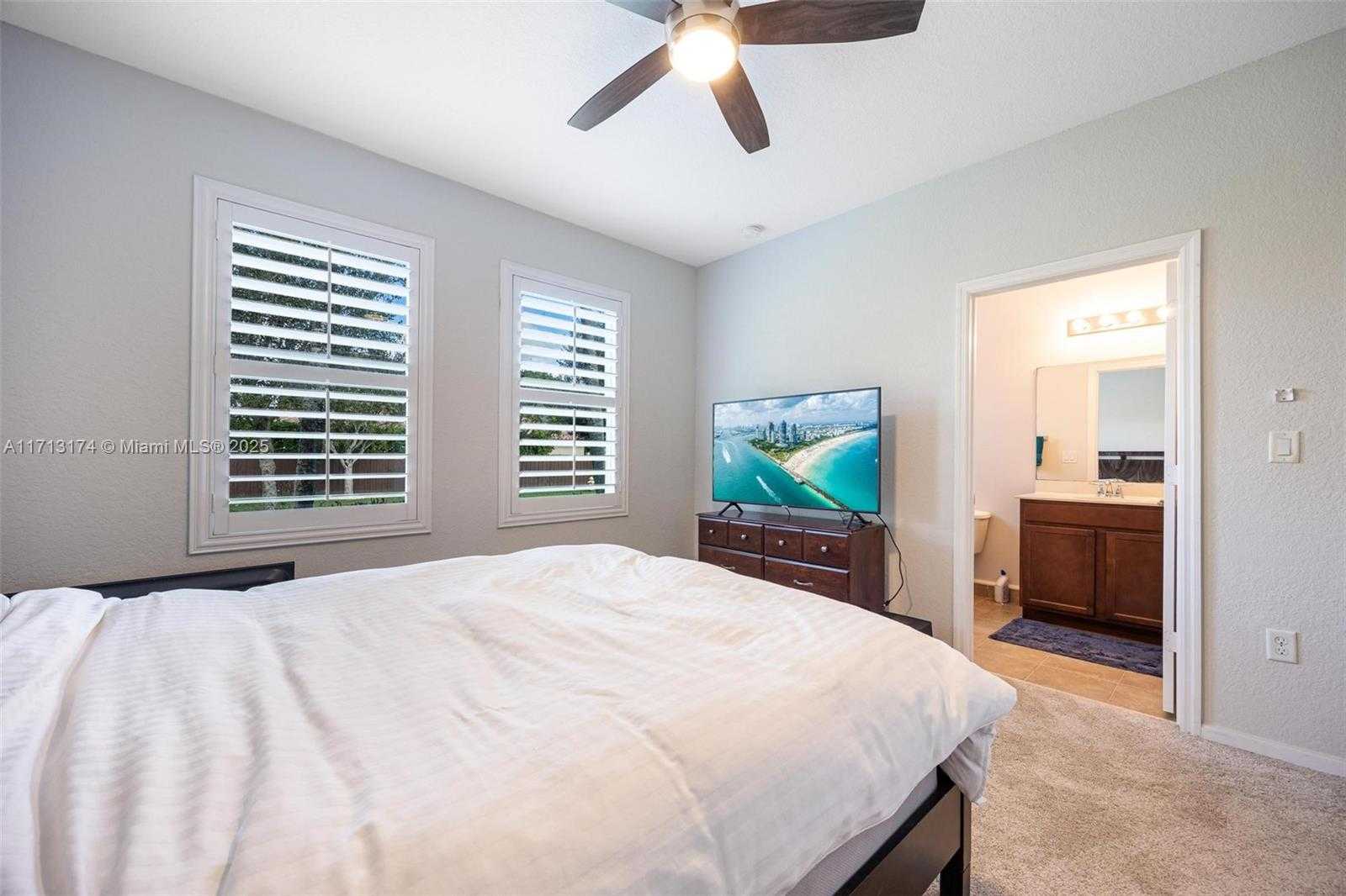 Small Image of 1528 NORTH WEST 21ST ST, Homestead Number 32
