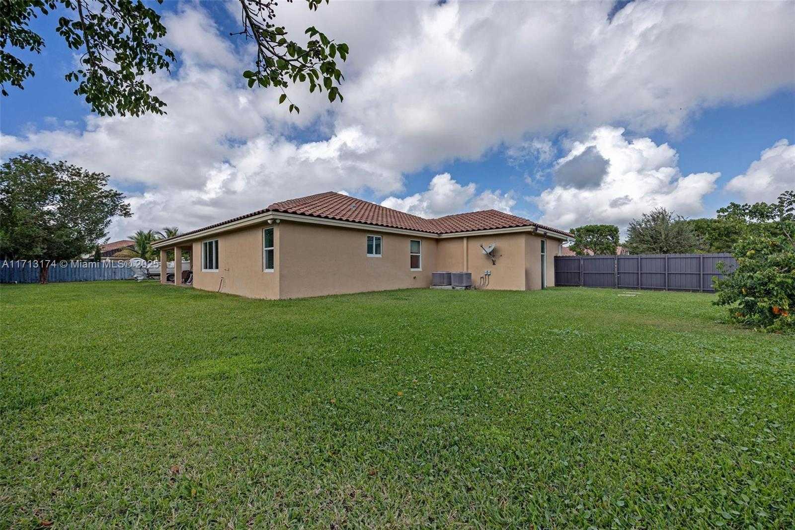 Small Image of 1528 NORTH WEST 21ST ST, Homestead Number 47