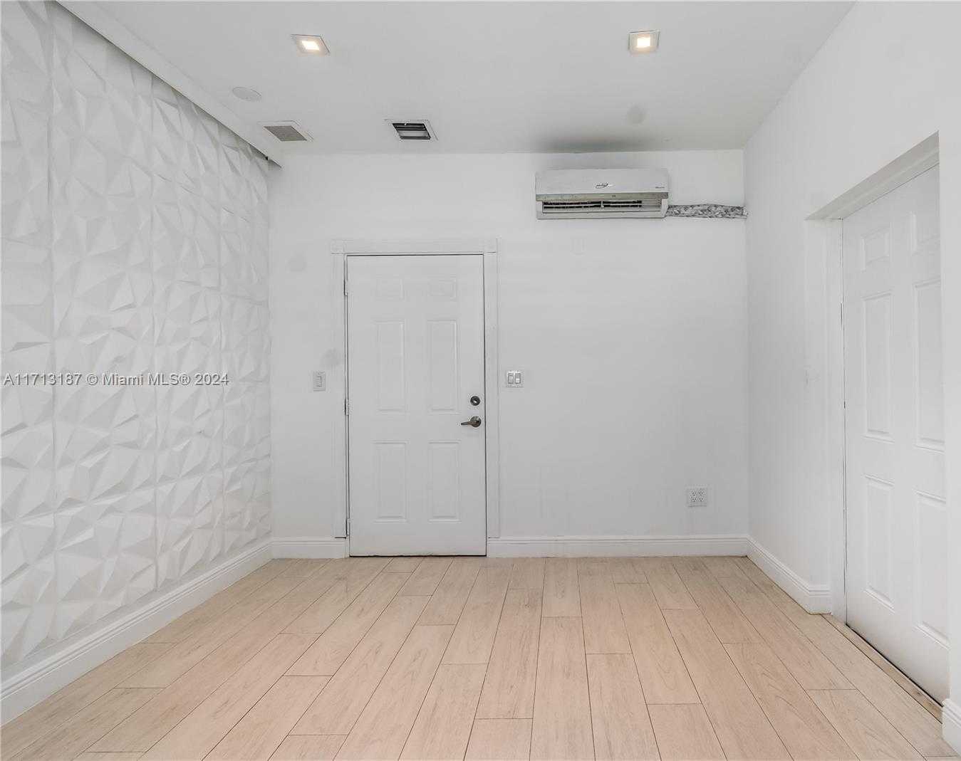 Small Image of 18361 NORTH EAST 7TH CT, North Miami Beach Number 33