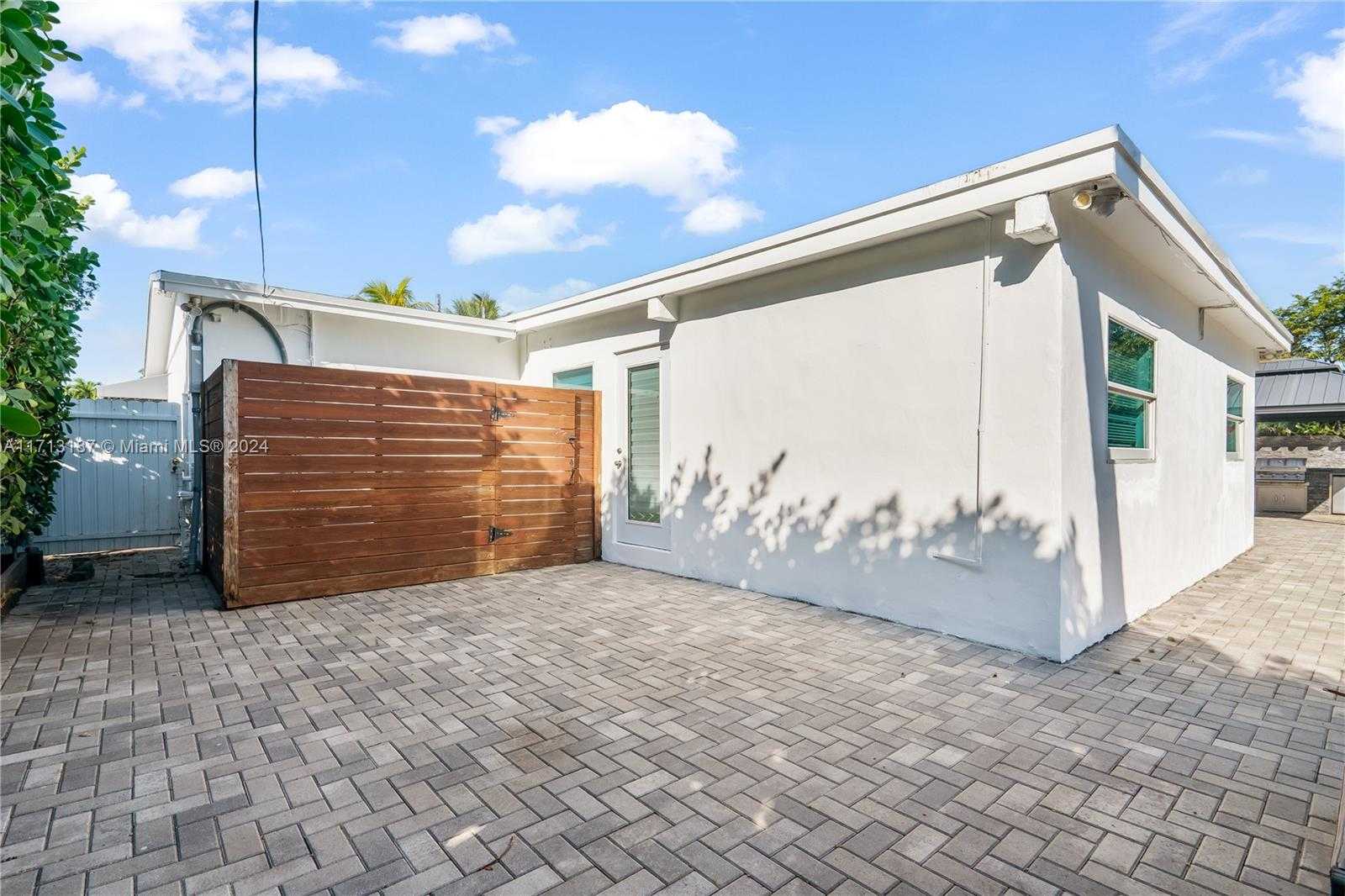 Small Image of 18361 NORTH EAST 7TH CT, North Miami Beach Number 41