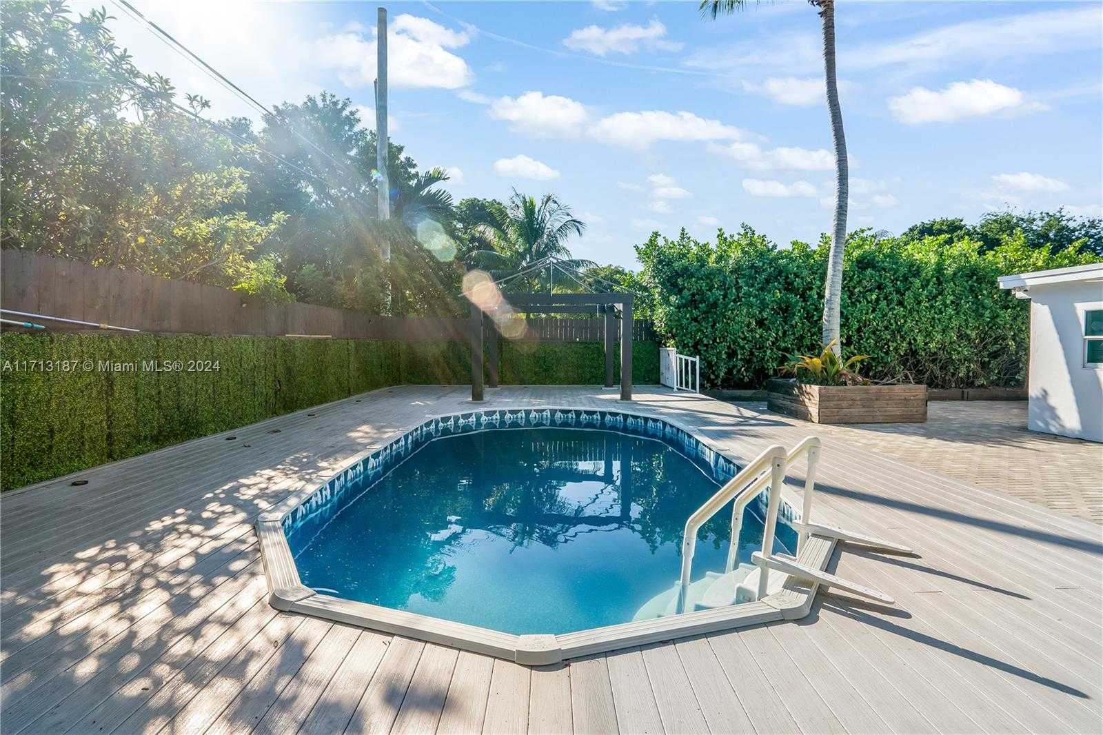 Small Image of 18361 NORTH EAST 7TH CT, North Miami Beach Number 43