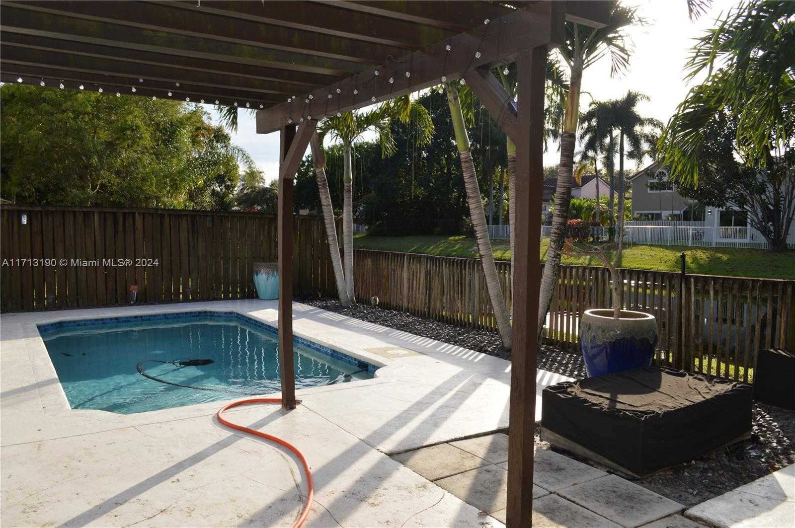 Small Image of 9972 NORTH WEST 5TH CT, Plantation Number 4