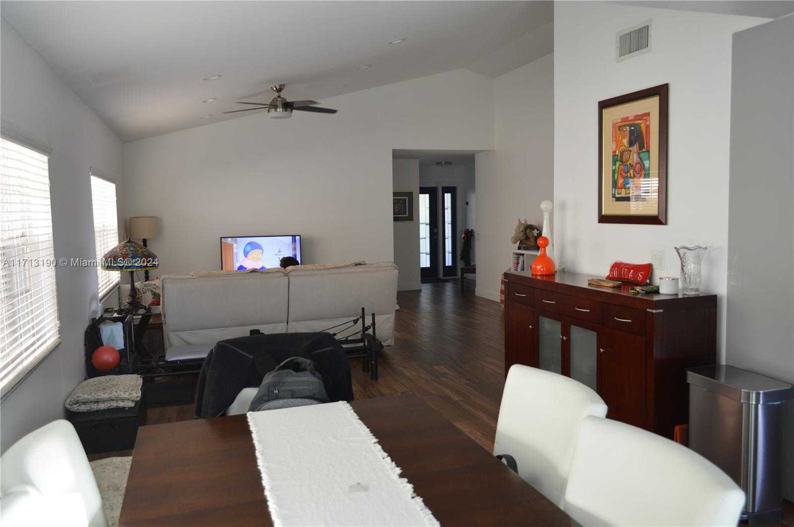 Small Image of 9972 NORTH WEST 5TH CT, Plantation Number 6
