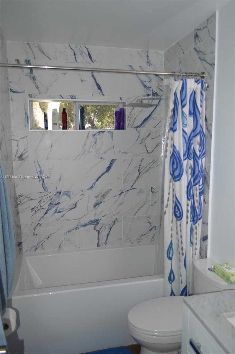 Small Image of 9972 NORTH WEST 5TH CT, Plantation Number 8
