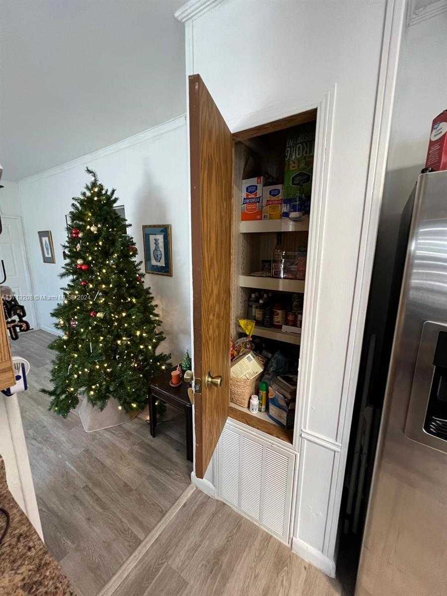 Small Image of 21780 NORTH WEST 2ND CT, Pembroke Pines Number 11