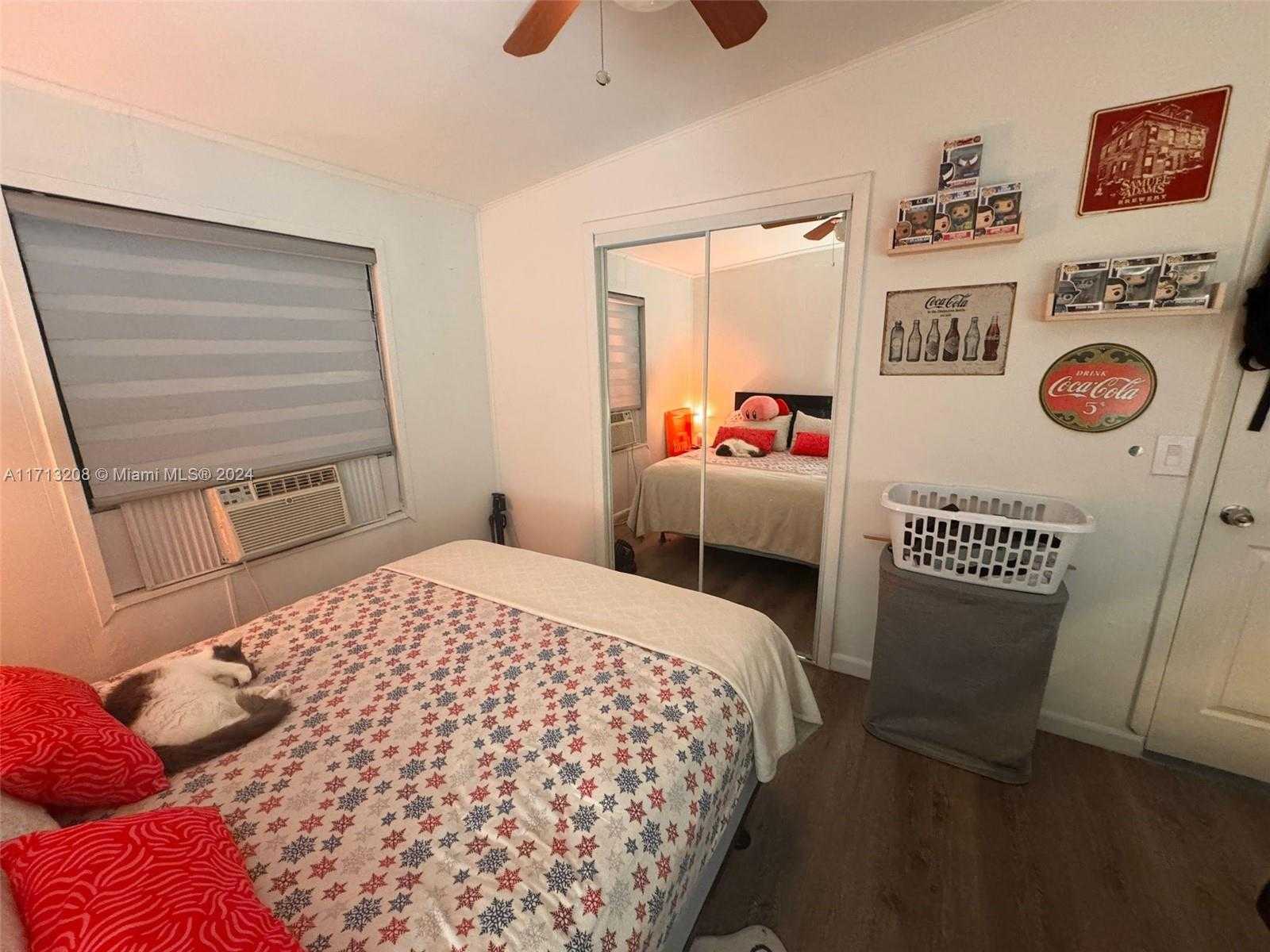 Small Image of 21780 NORTH WEST 2ND CT, Pembroke Pines Number 20
