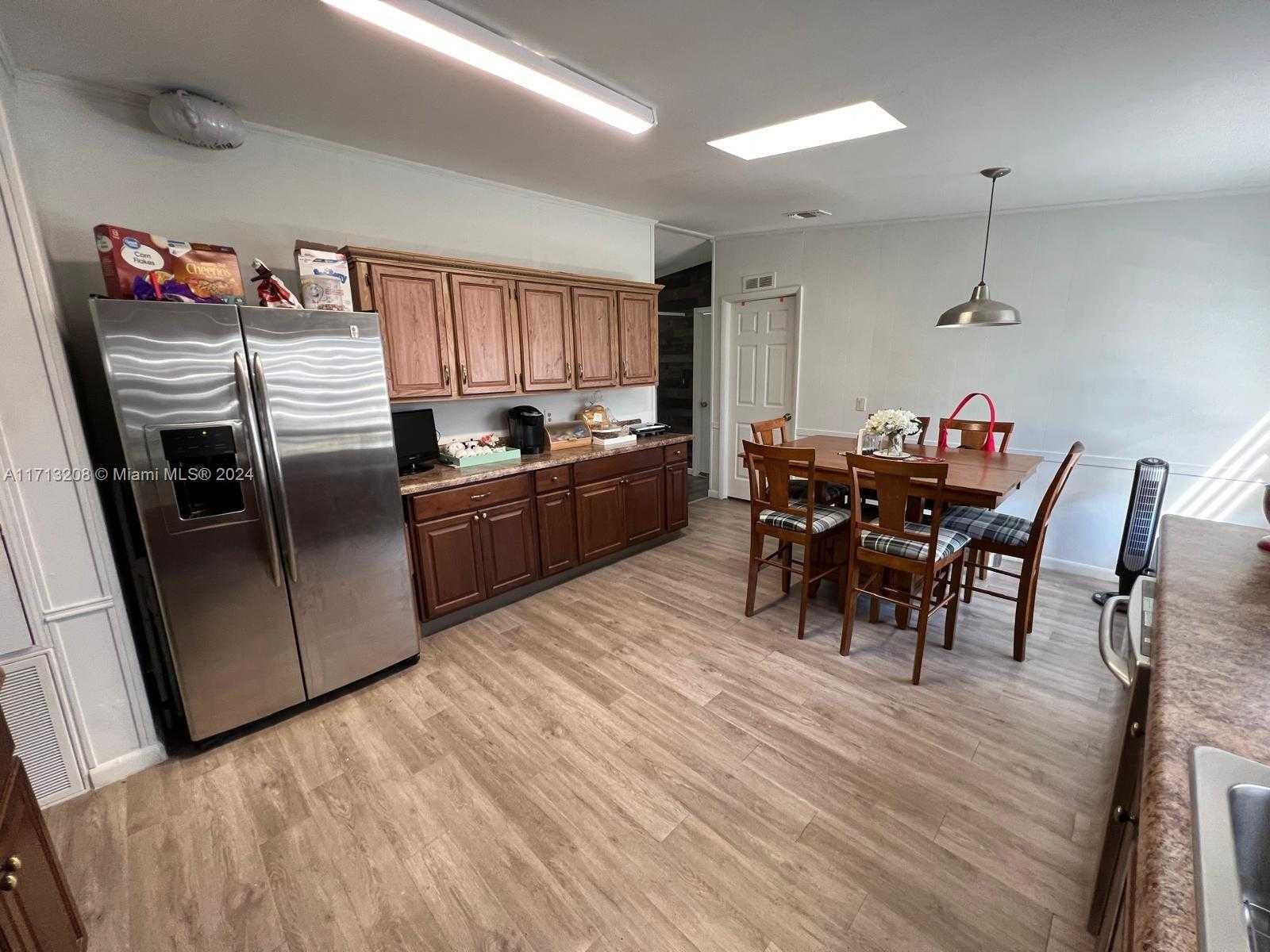 Small Image of 21780 NORTH WEST 2ND CT, Pembroke Pines Number 7