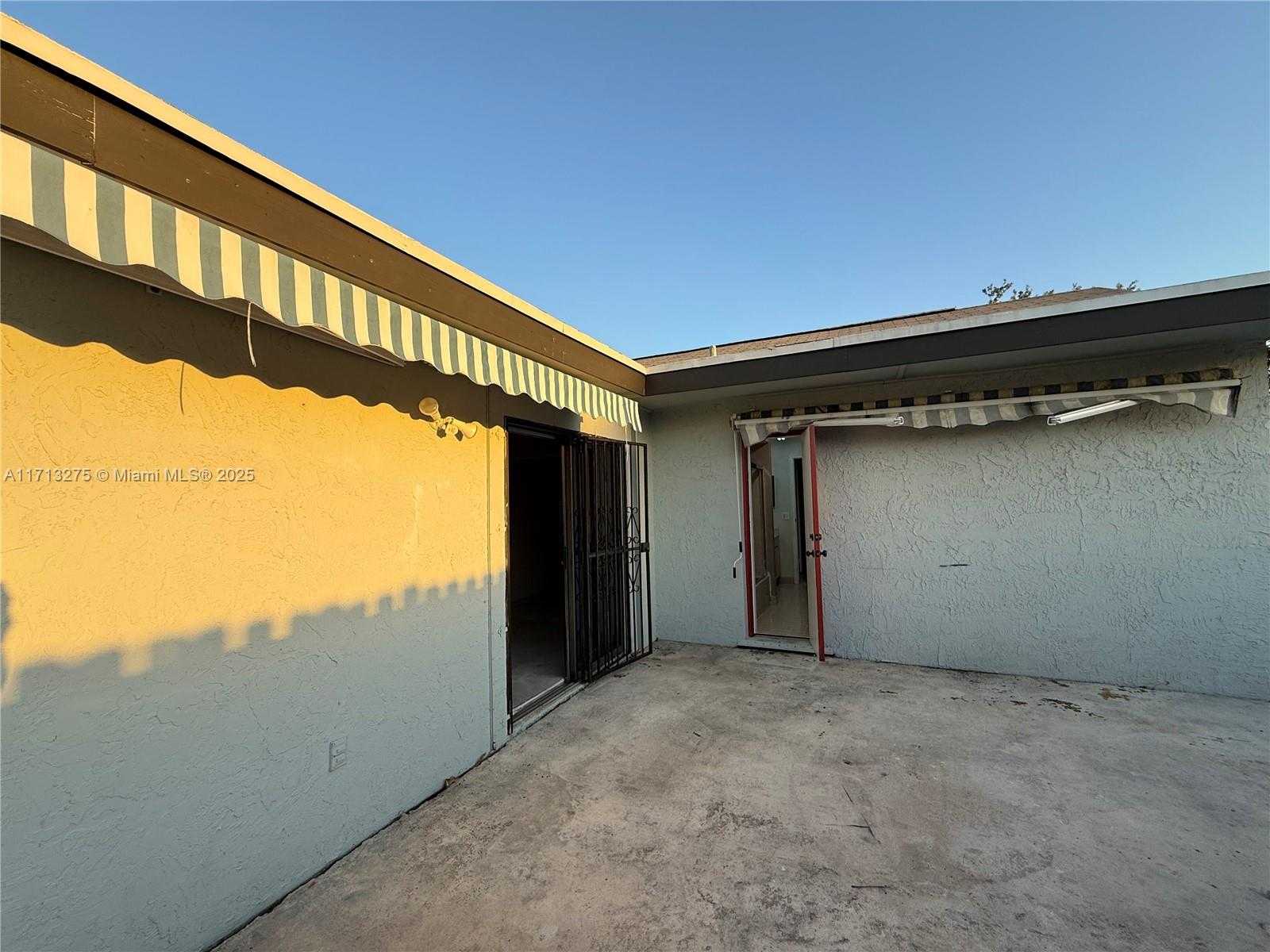 Small Image of 8441 NORTH WEST 8TH ST, Pembroke Pines Number 38