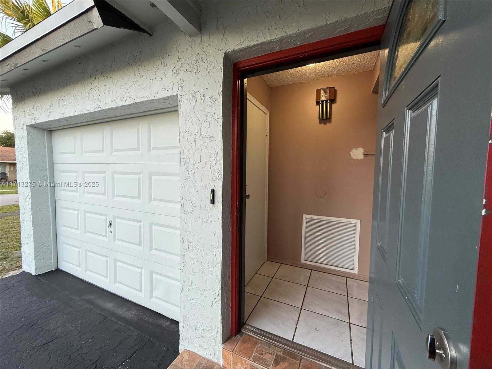 Small Image of 8441 NORTH WEST 8TH ST, Pembroke Pines Number 4