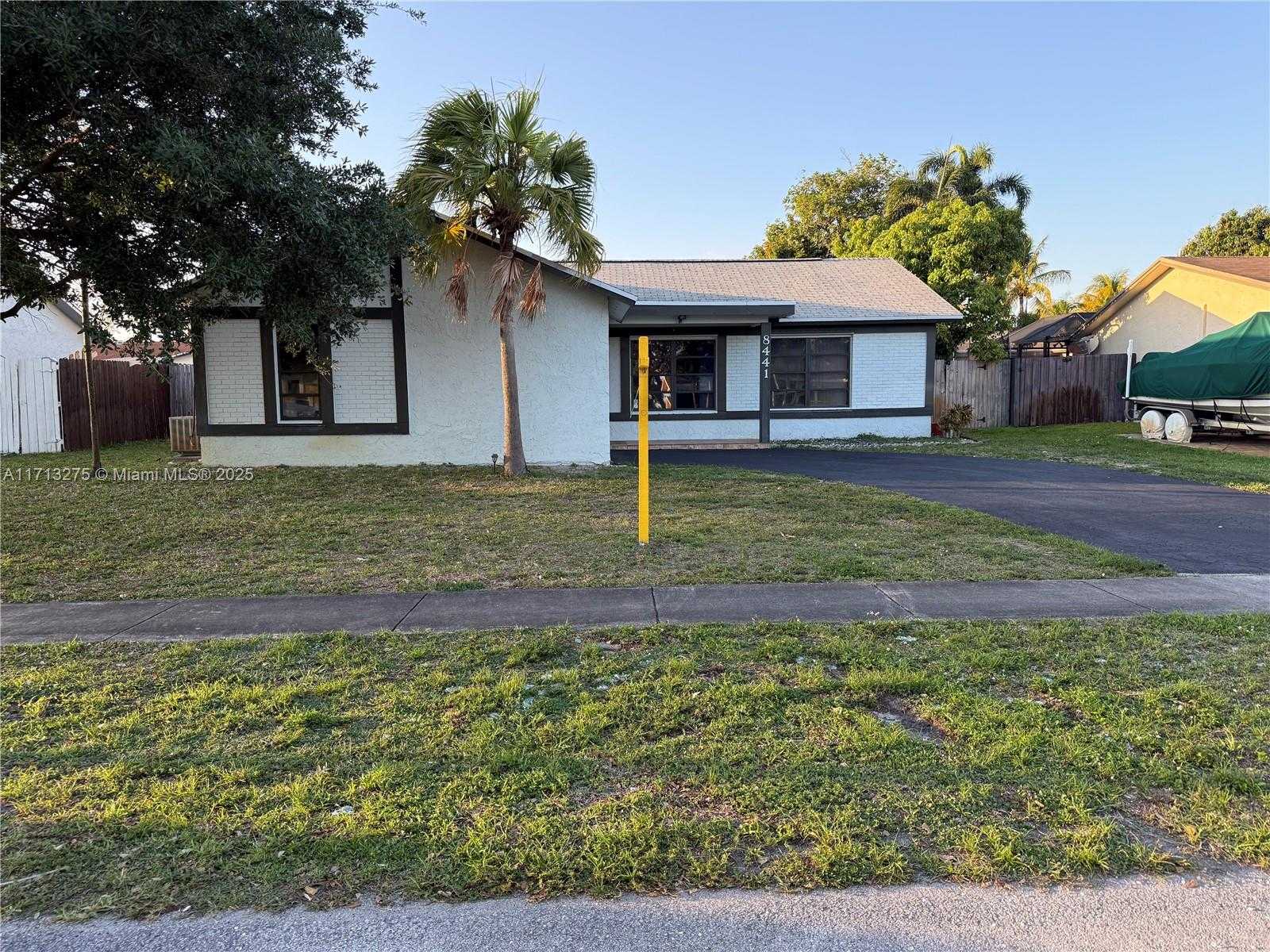 Small Image of 8441 NORTH WEST 8TH ST, Pembroke Pines Number 44