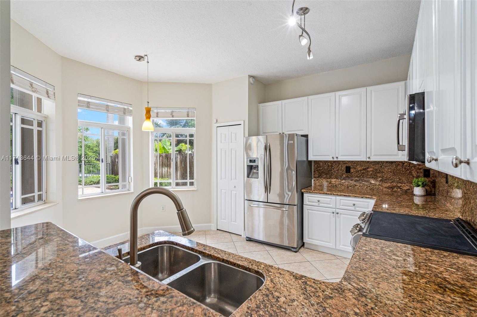 Small Image of 6423 SOUTH WEST 162ND PATH, Miami Number 13