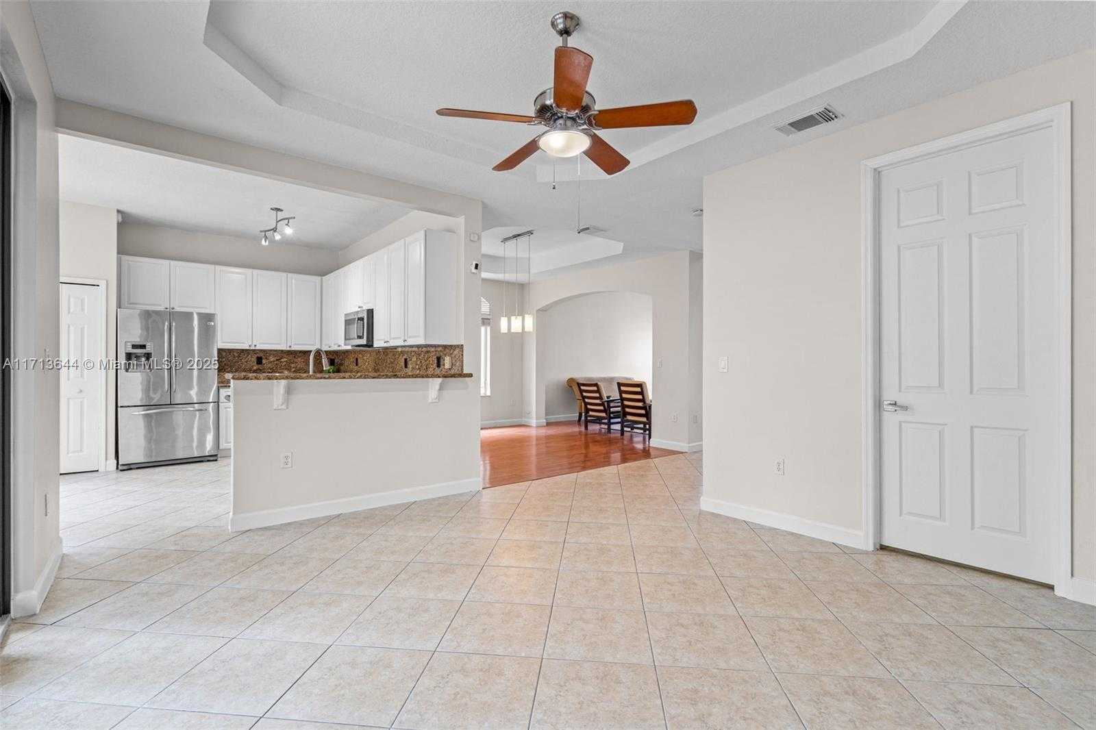 Small Image of 6423 SOUTH WEST 162ND PATH, Miami Number 16