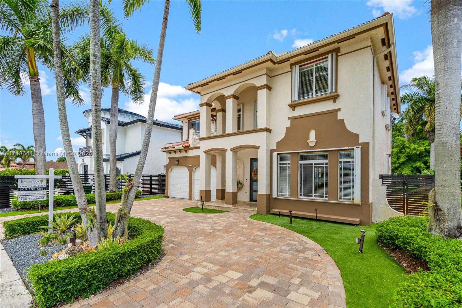 Small Image of 6423 SOUTH WEST 162ND PATH, Miami Number 2