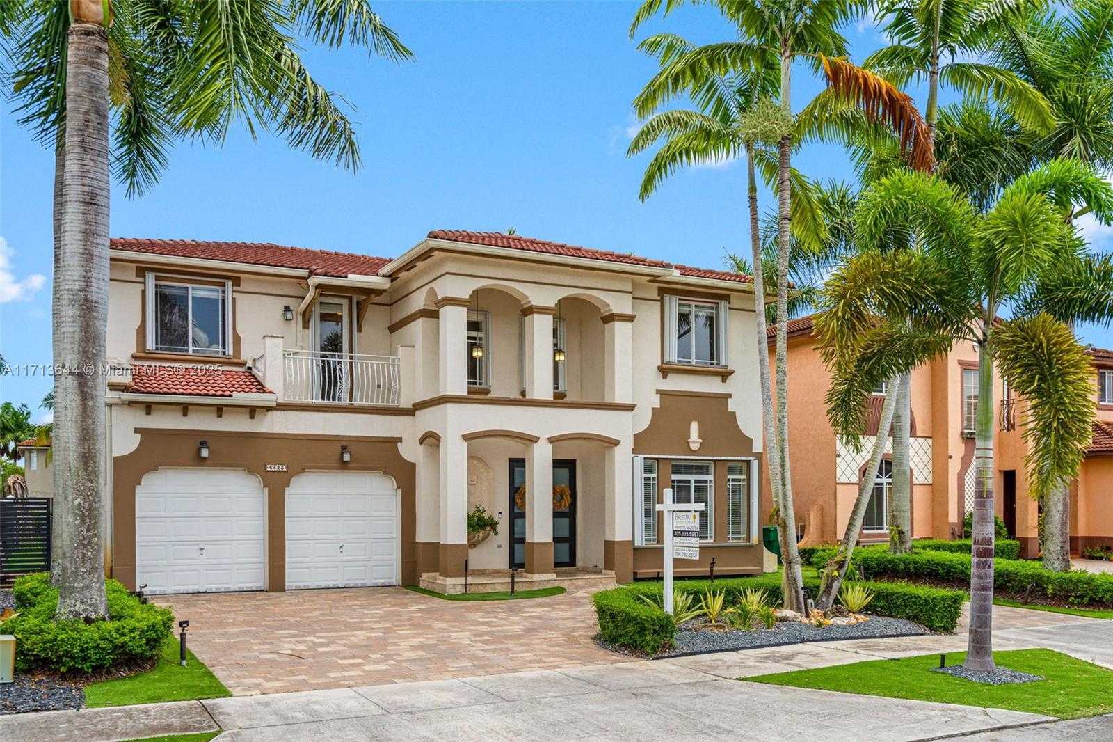 Small Image of 6423 SOUTH WEST 162ND PATH, Miami Number 3