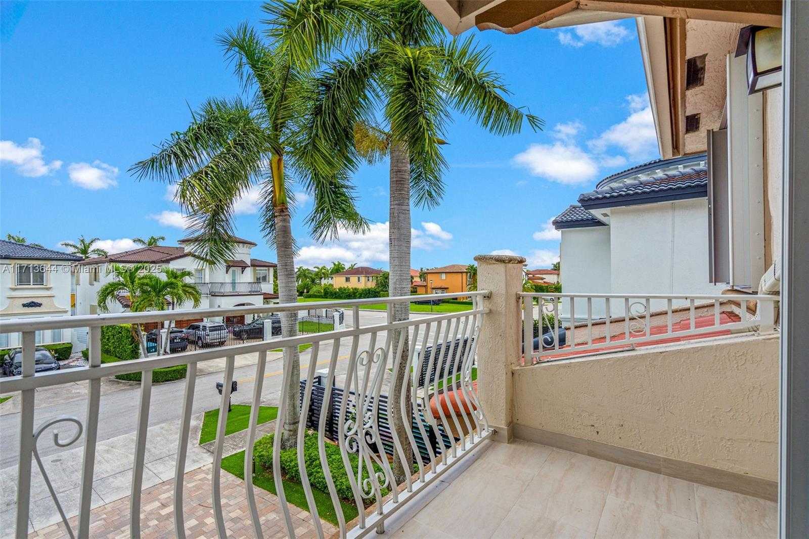 Small Image of 6423 SOUTH WEST 162ND PATH, Miami Number 40