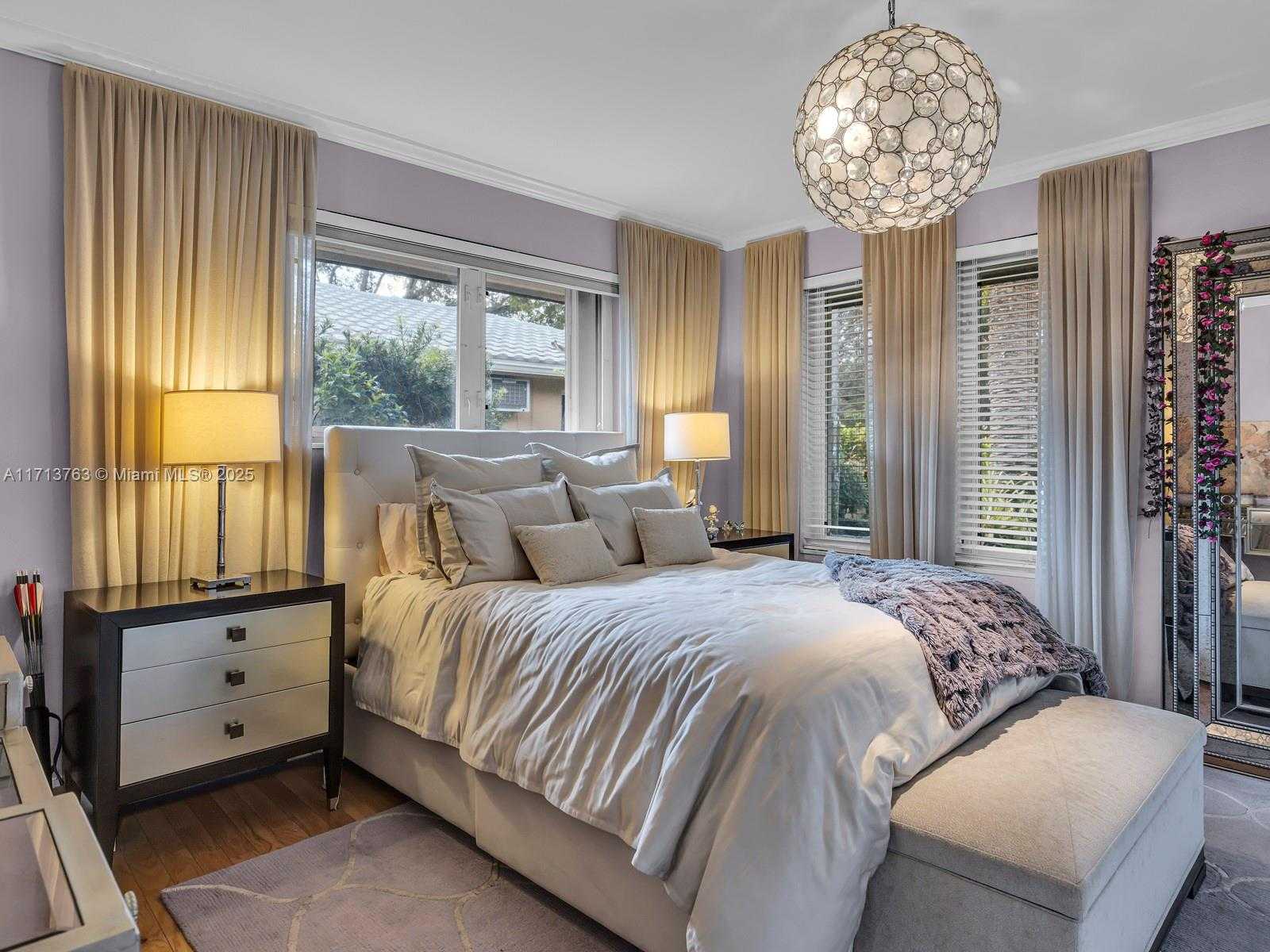 Small Image of 16111 WEST TROON CIR, Miami Lakes Number 15