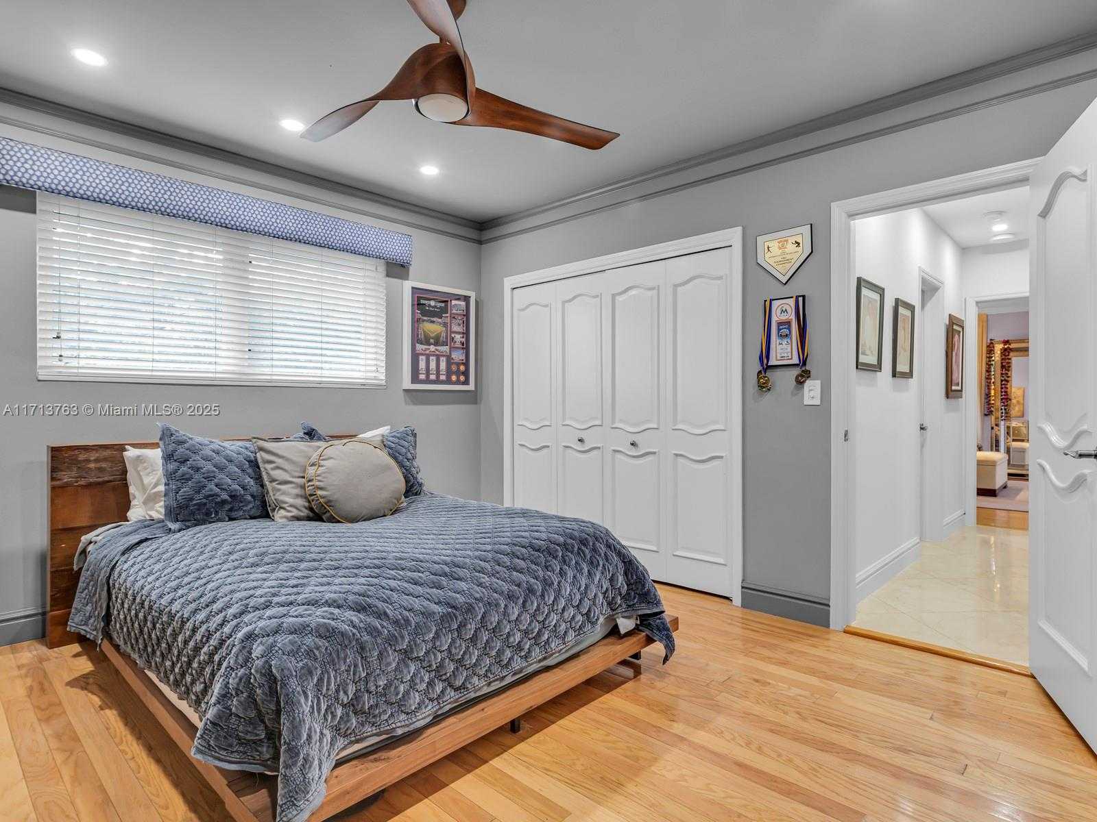 Small Image of 16111 WEST TROON CIR, Miami Lakes Number 22