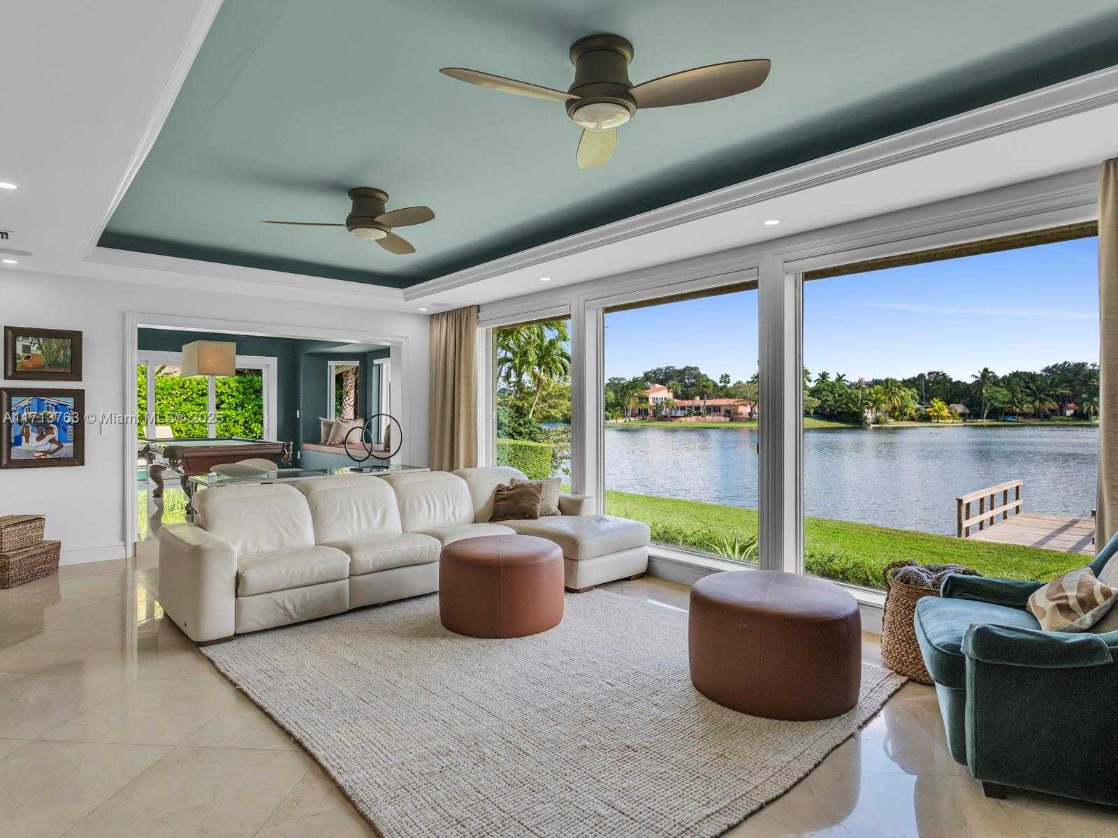 Small Image of 16111 WEST TROON CIR, Miami Lakes Number 24