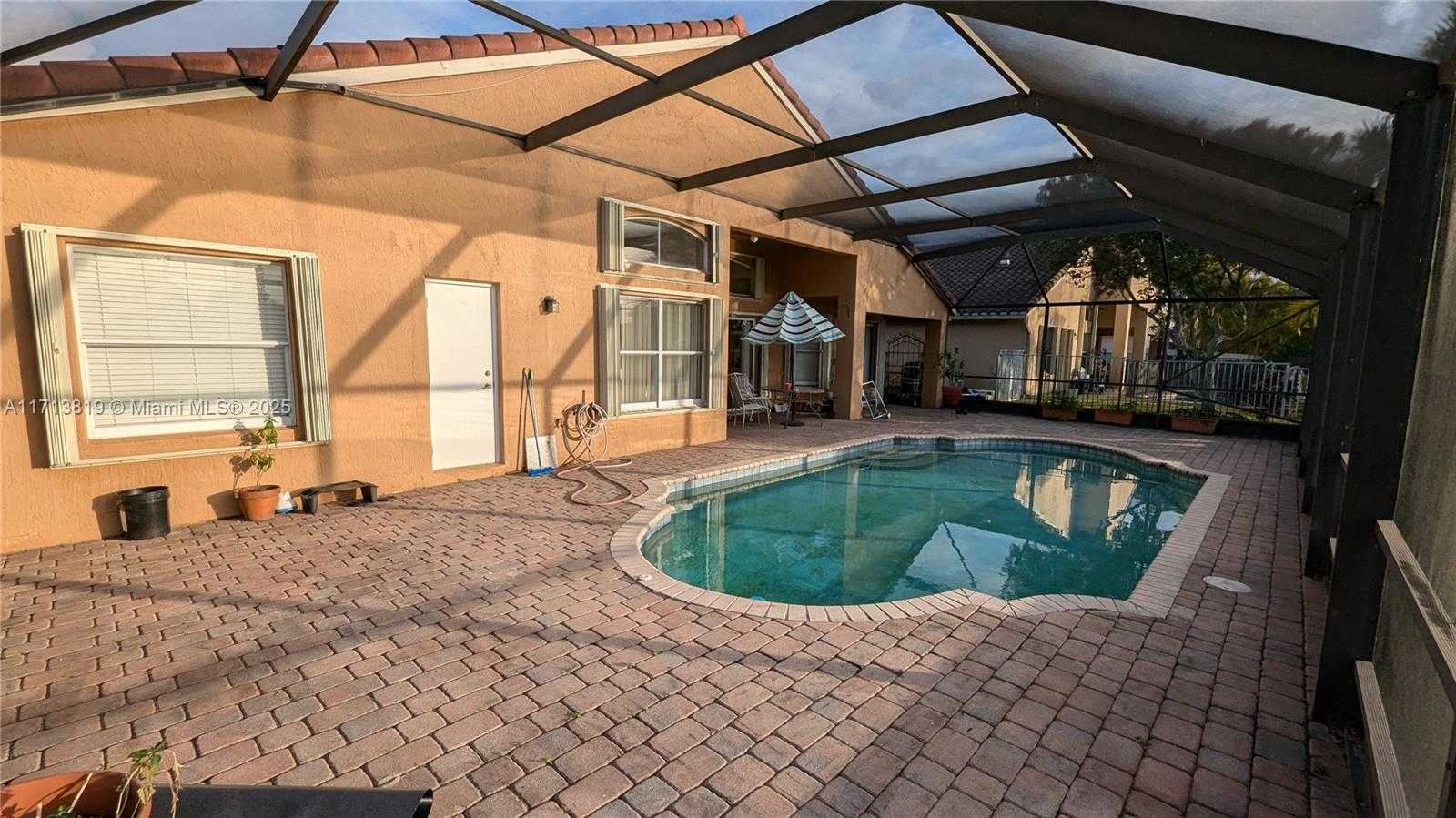 Small Image of 760 SOUTH WEST 190TH AVE, Pembroke Pines Number 11