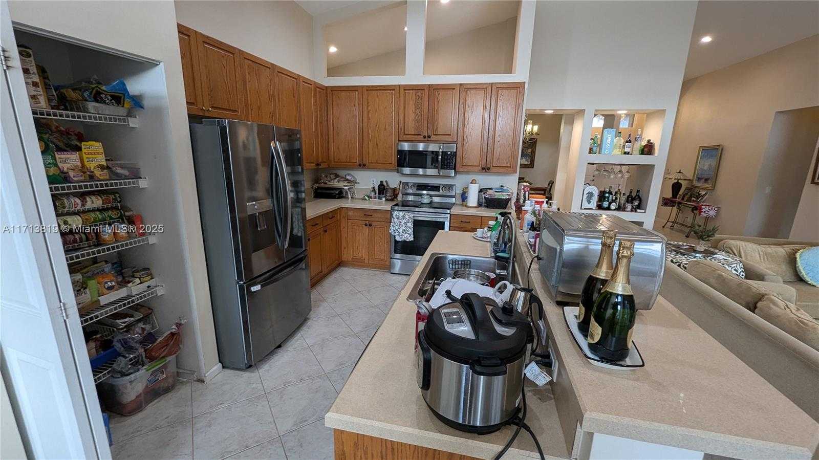 Small Image of 760 SOUTH WEST 190TH AVE, Pembroke Pines Number 14