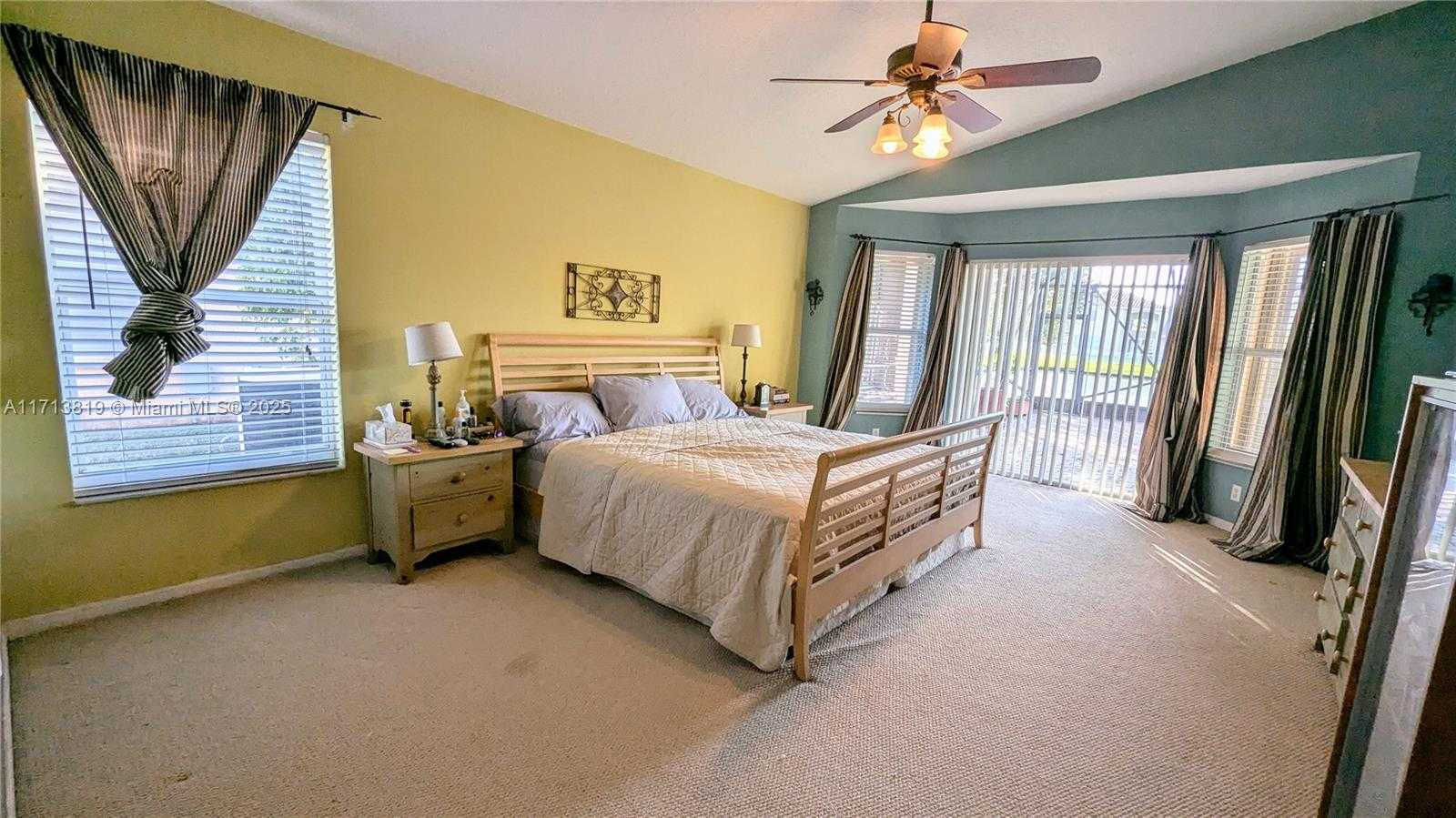 Small Image of 760 SOUTH WEST 190TH AVE, Pembroke Pines Number 18