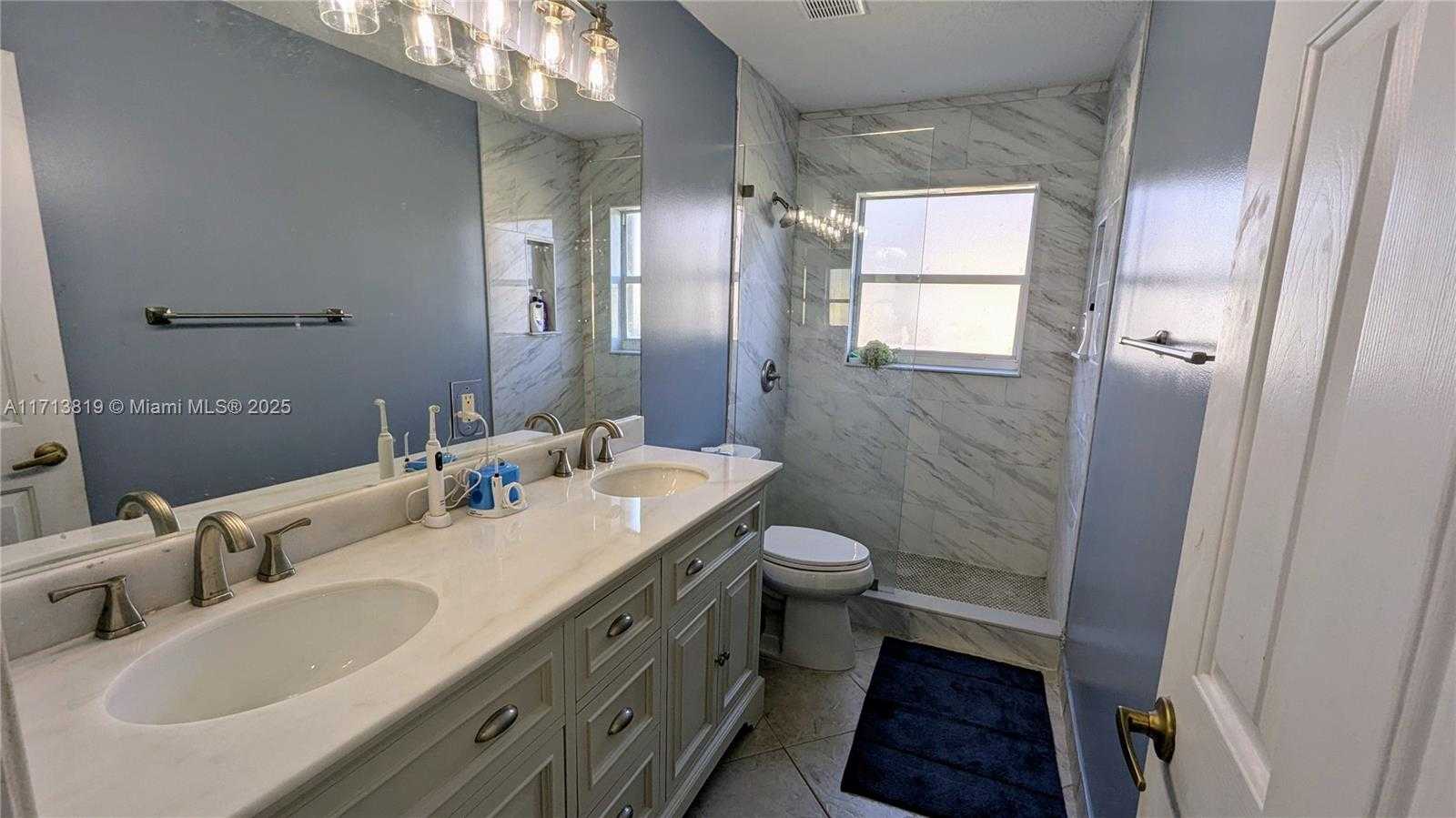 Small Image of 760 SOUTH WEST 190TH AVE, Pembroke Pines Number 24