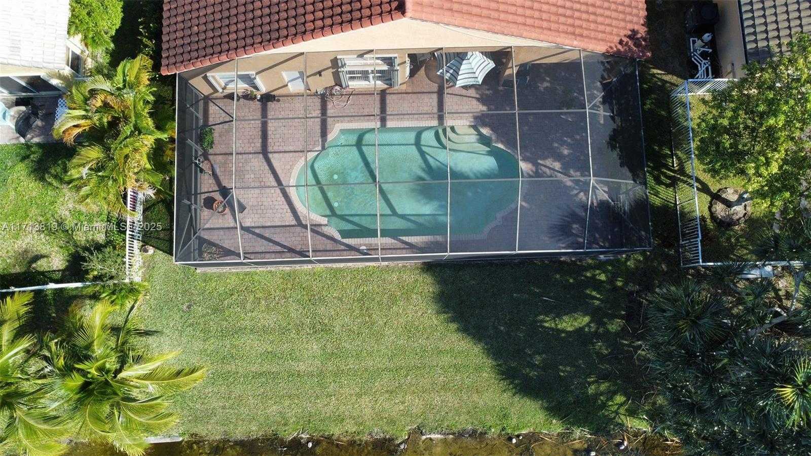 Small Image of 760 SOUTH WEST 190TH AVE, Pembroke Pines Number 5