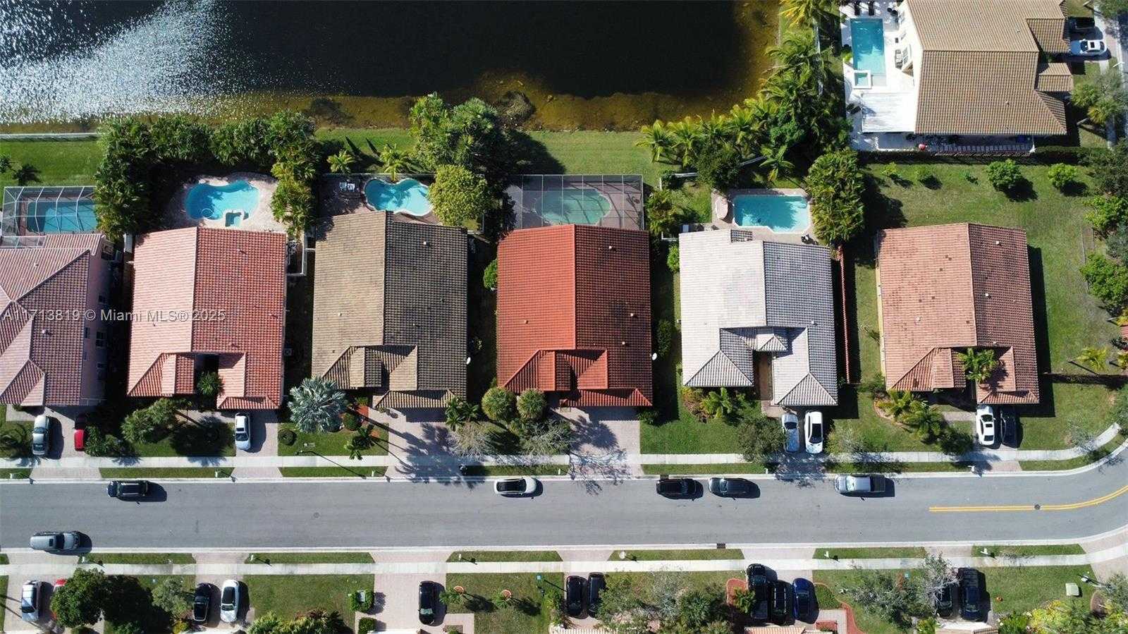 Small Image of 760 SOUTH WEST 190TH AVE, Pembroke Pines Number 8