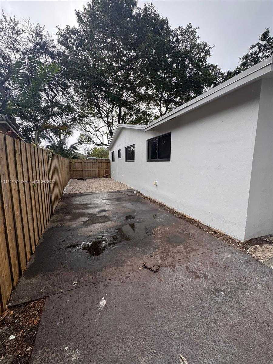 Small Image of 3193 TAFT ST, Hollywood Number 11