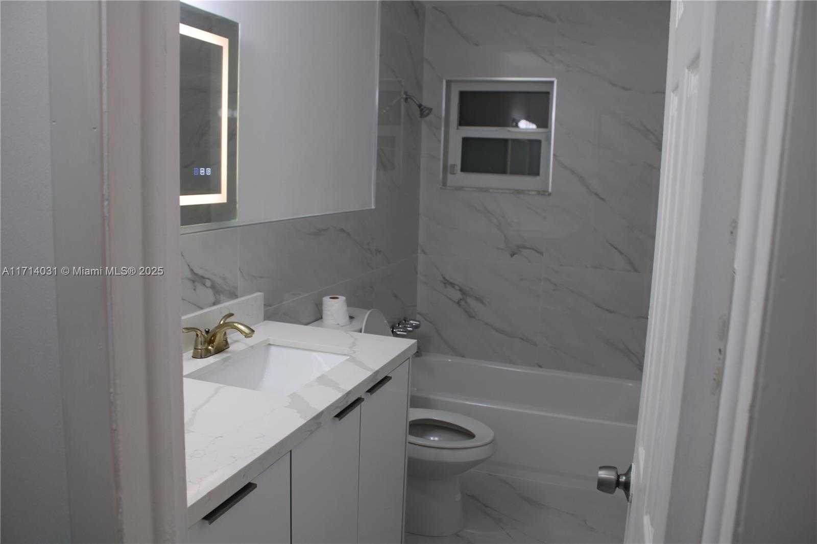 Small Image of 600 SOUTH WEST 28TH WAY, Fort Lauderdale Number 12