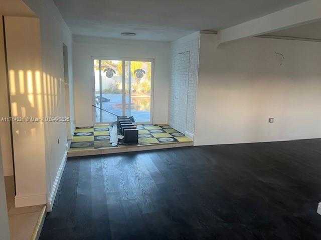 Small Image of 600 SOUTH WEST 28TH WAY, Fort Lauderdale Number 2