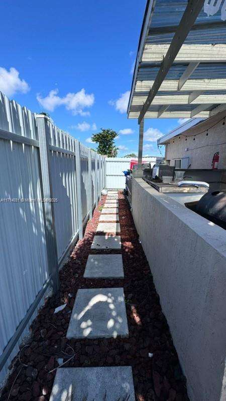 Small Image of 600 SOUTH WEST 28TH WAY, Fort Lauderdale Number 22