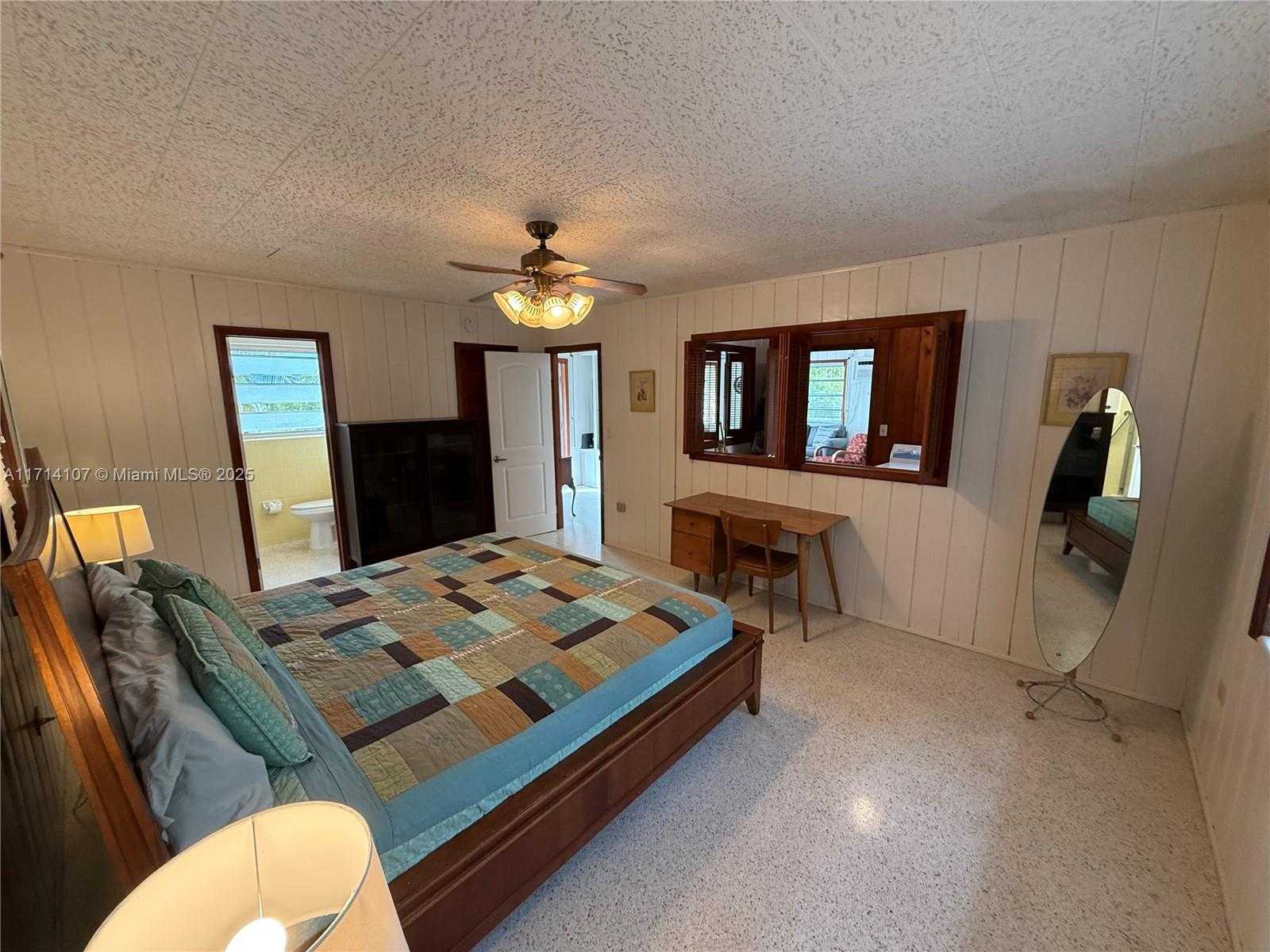Small Image of 56 PELICAN RD, Marathon Number 10