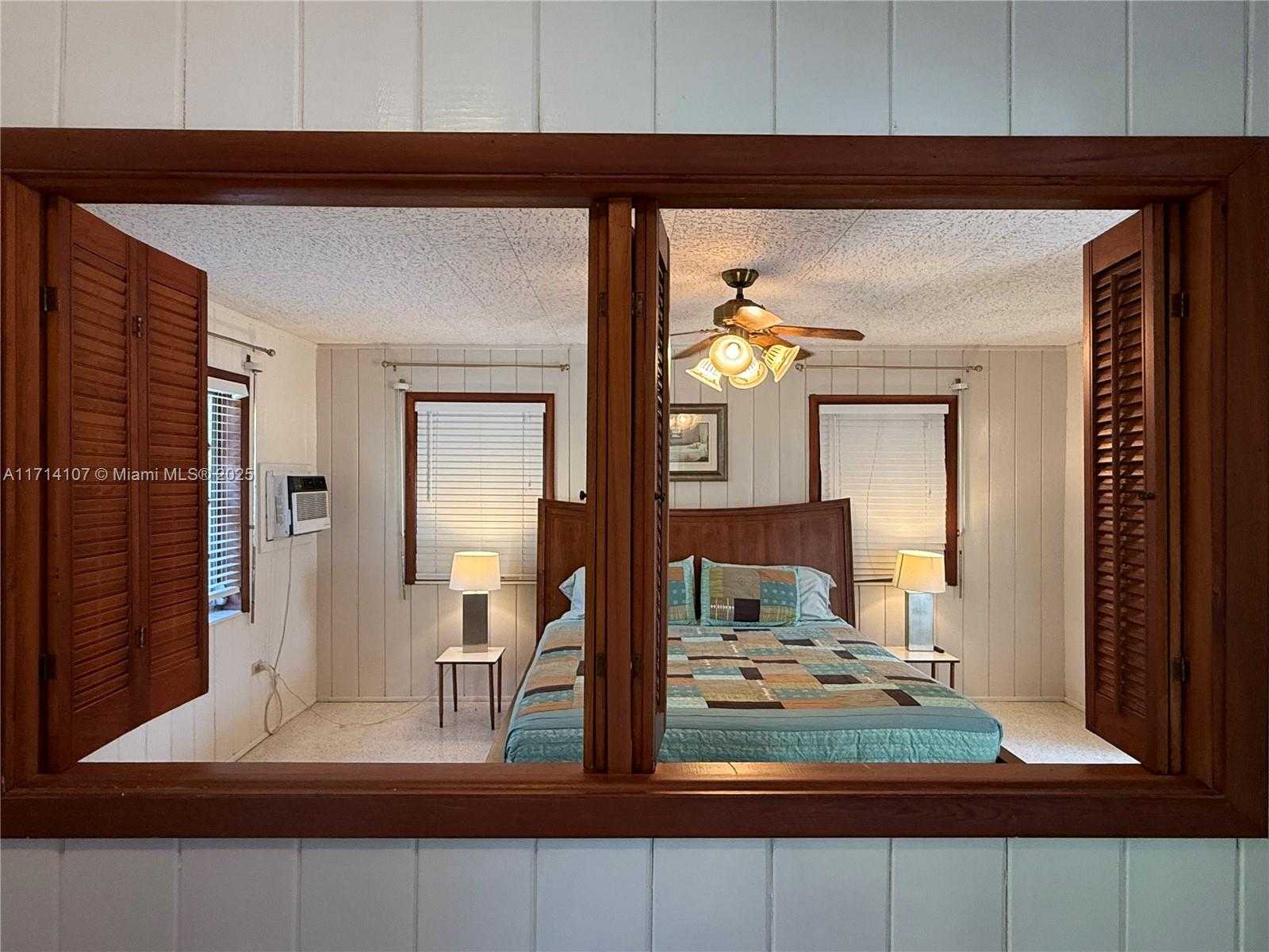 Small Image of 56 PELICAN RD, Marathon Number 11