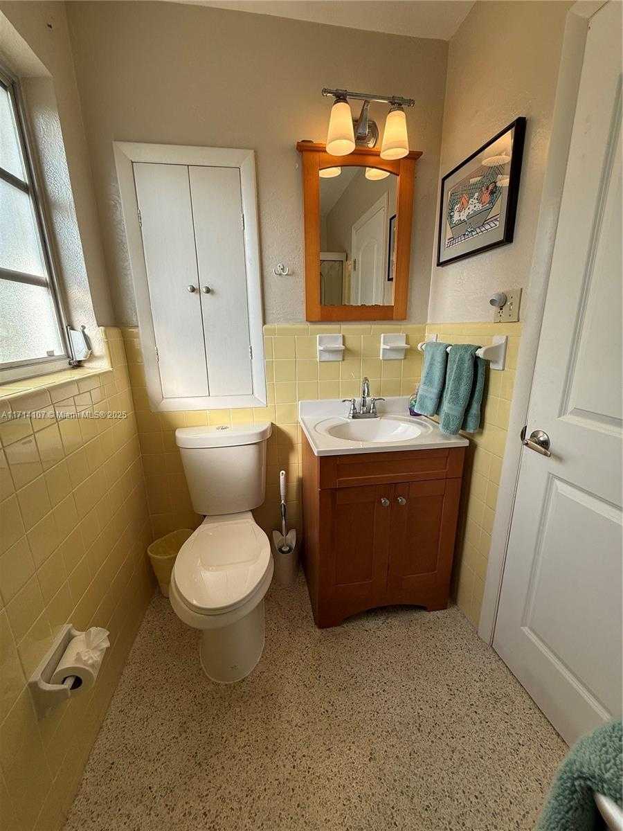 Small Image of 56 PELICAN RD, Marathon Number 12