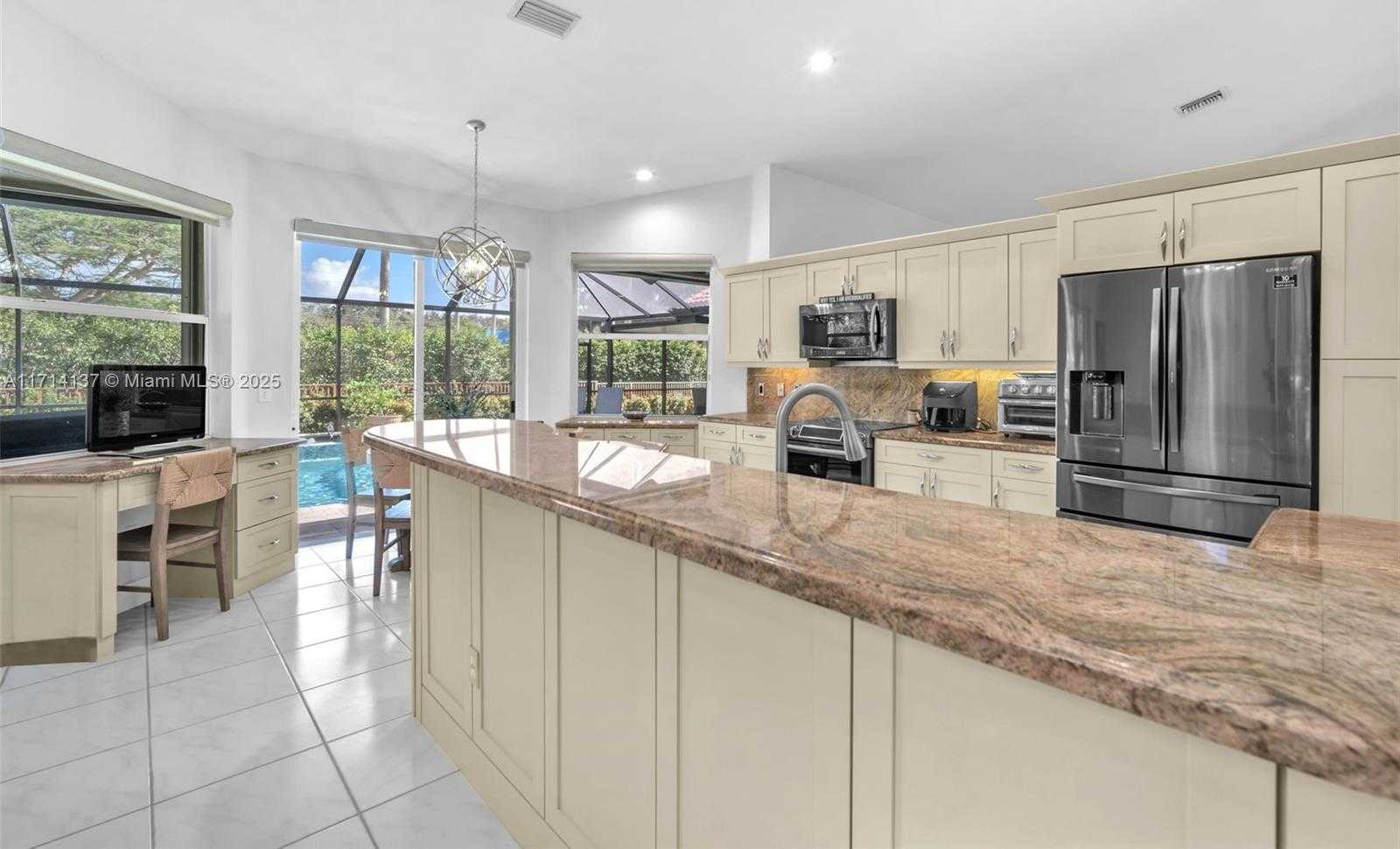 Small Image of 821 EAST CYPRESS POINTE DR E, Pembroke Pines Number 10
