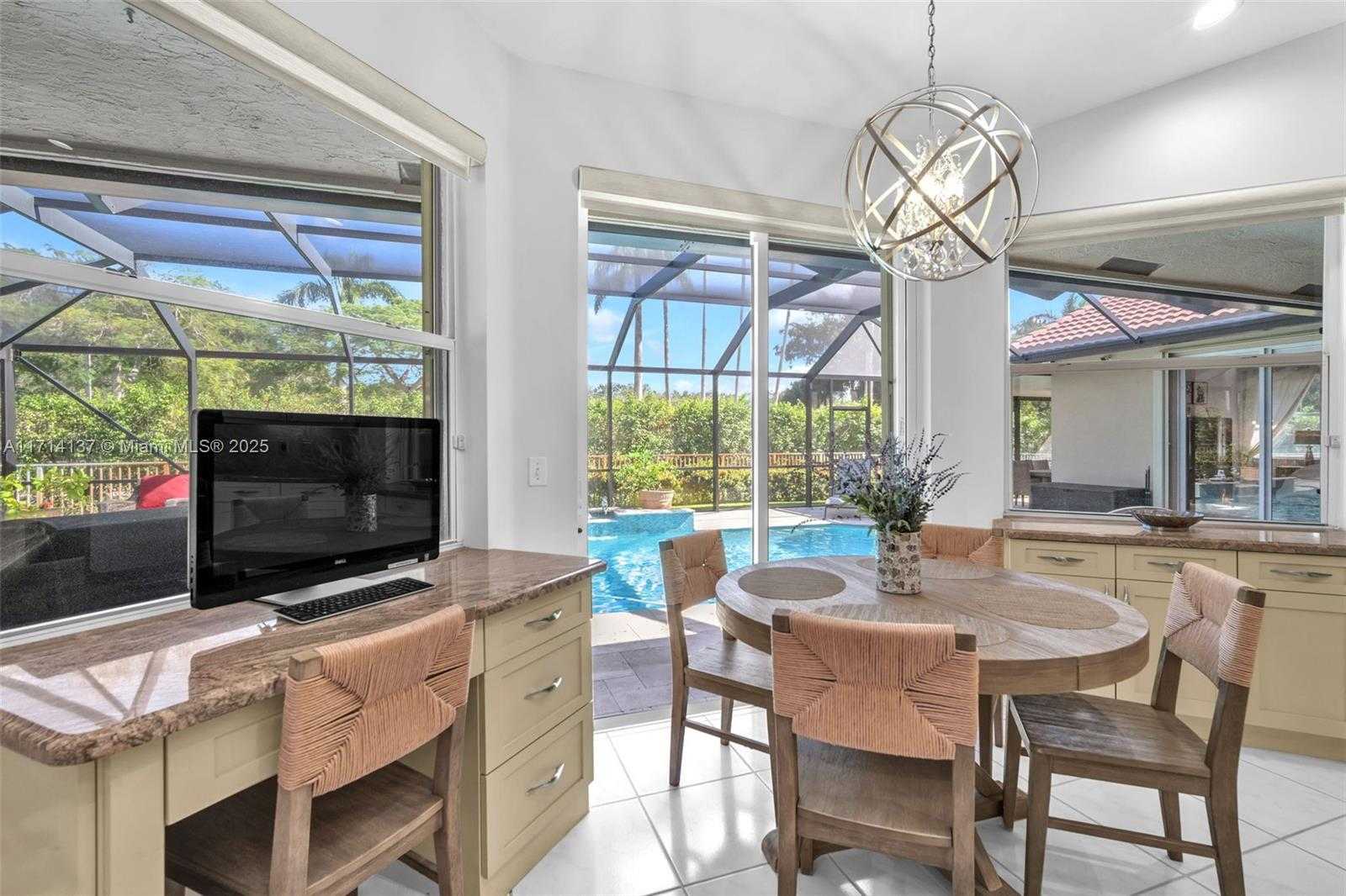 Small Image of 821 EAST CYPRESS POINTE DR E, Pembroke Pines Number 11