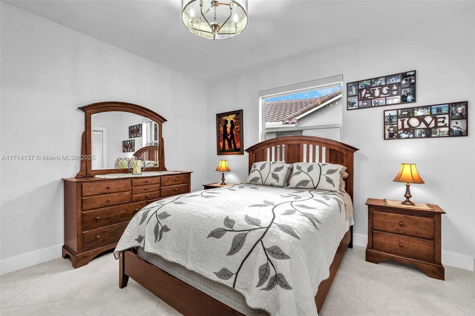 Small Image of 821 EAST CYPRESS POINTE DR E, Pembroke Pines Number 25