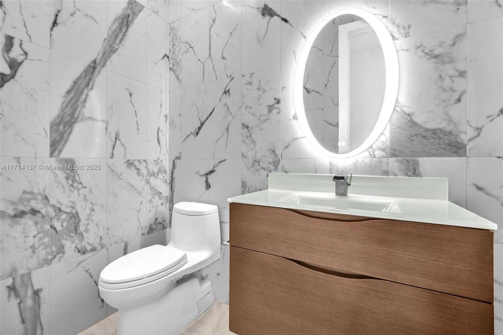 Small Image of 821 EAST CYPRESS POINTE DR E, Pembroke Pines Number 29