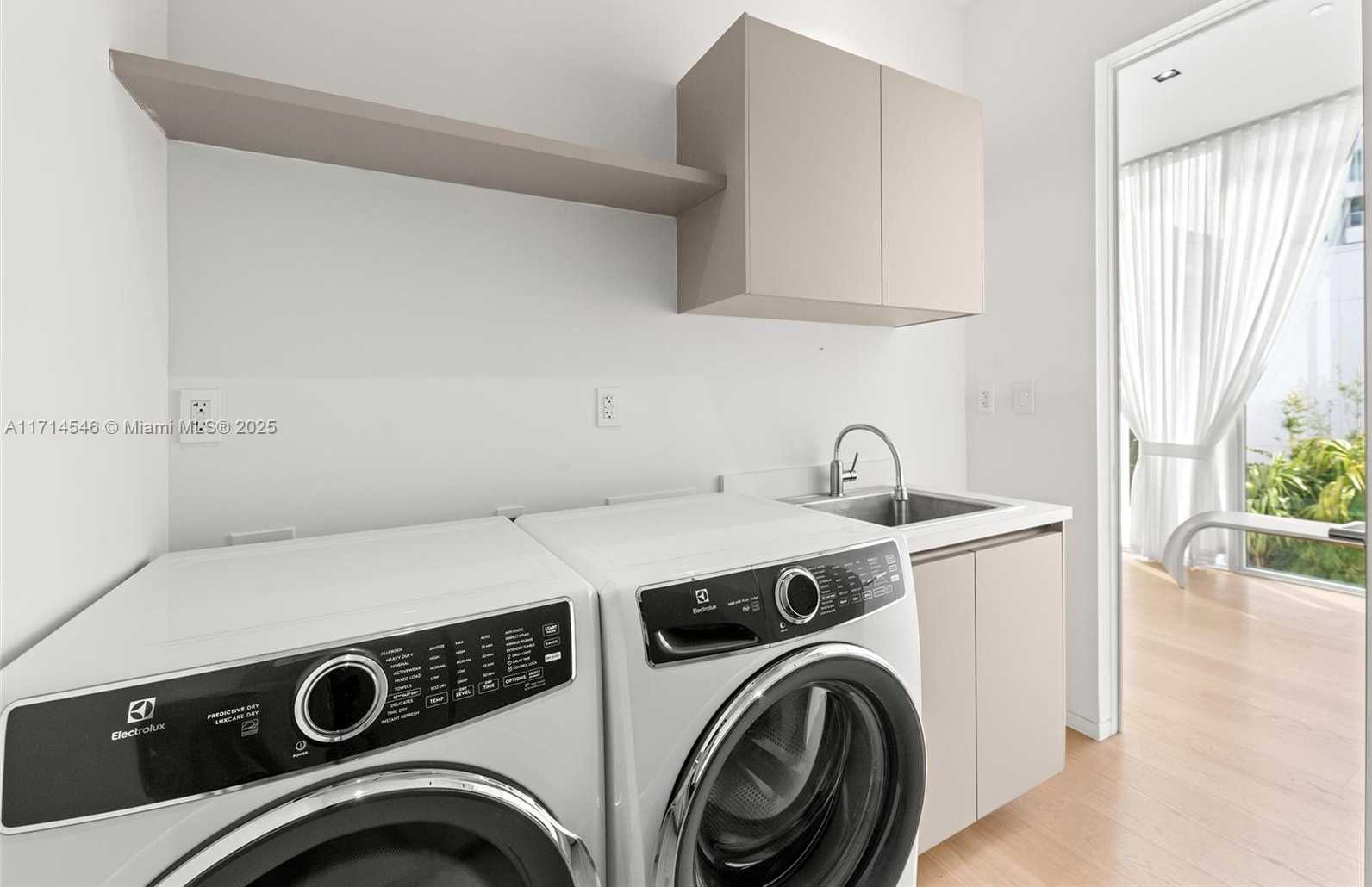 Small Image of 1031 WEST 48TH ST, Miami Beach Number 41