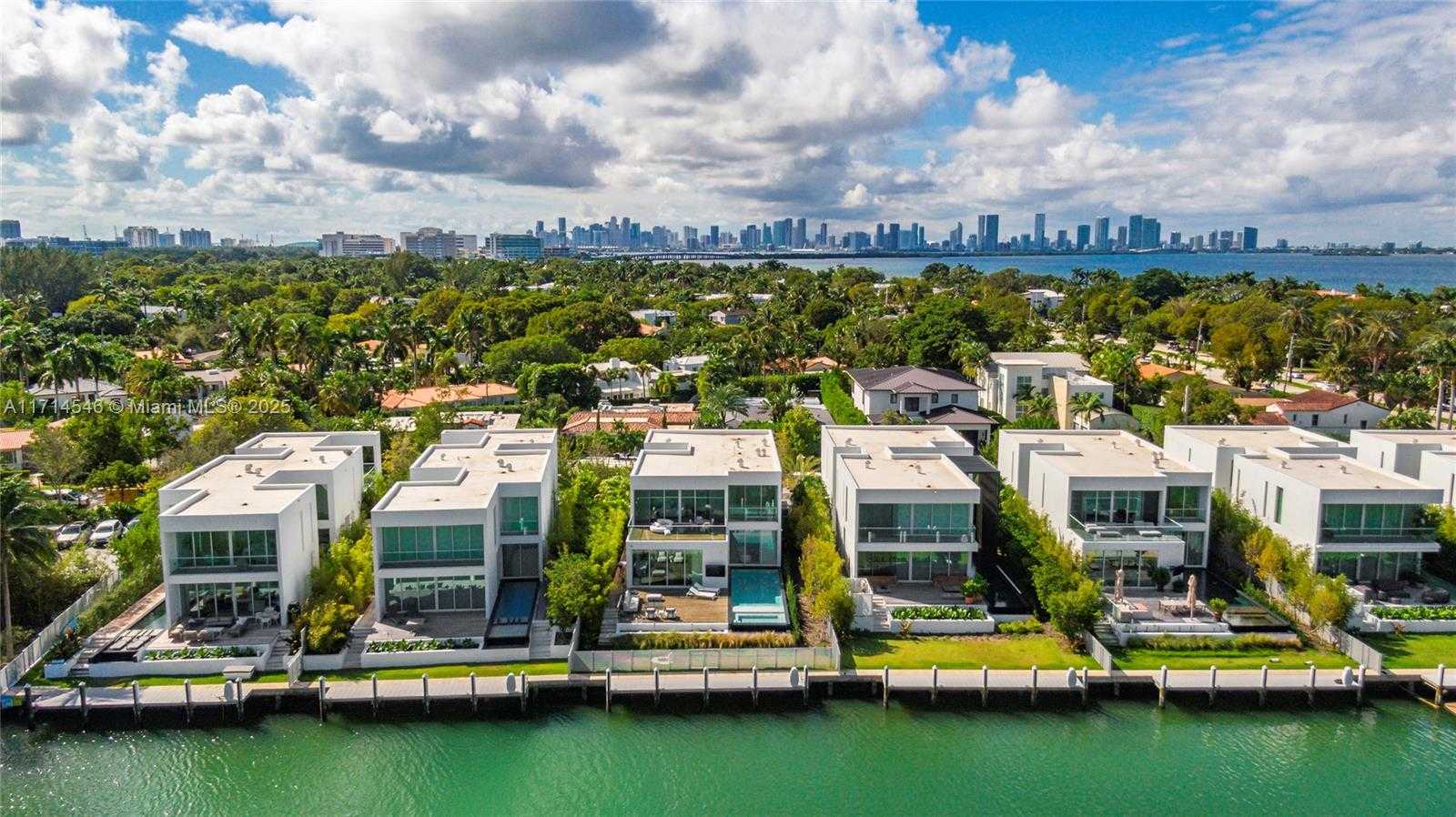 Small Image of 1031 WEST 48TH ST, Miami Beach Number 5