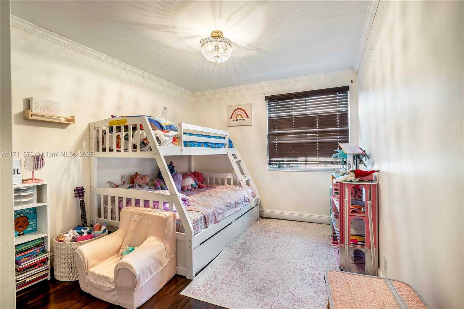 Small Image of 7400 VISCAYA CIR, Margate Number 25