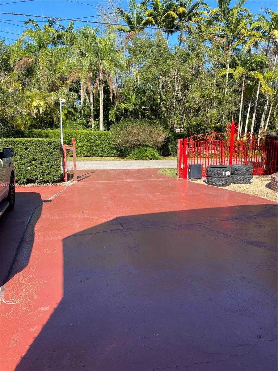 Small Image of 17820 SOUTH WEST 174TH ST, Miami Number 16