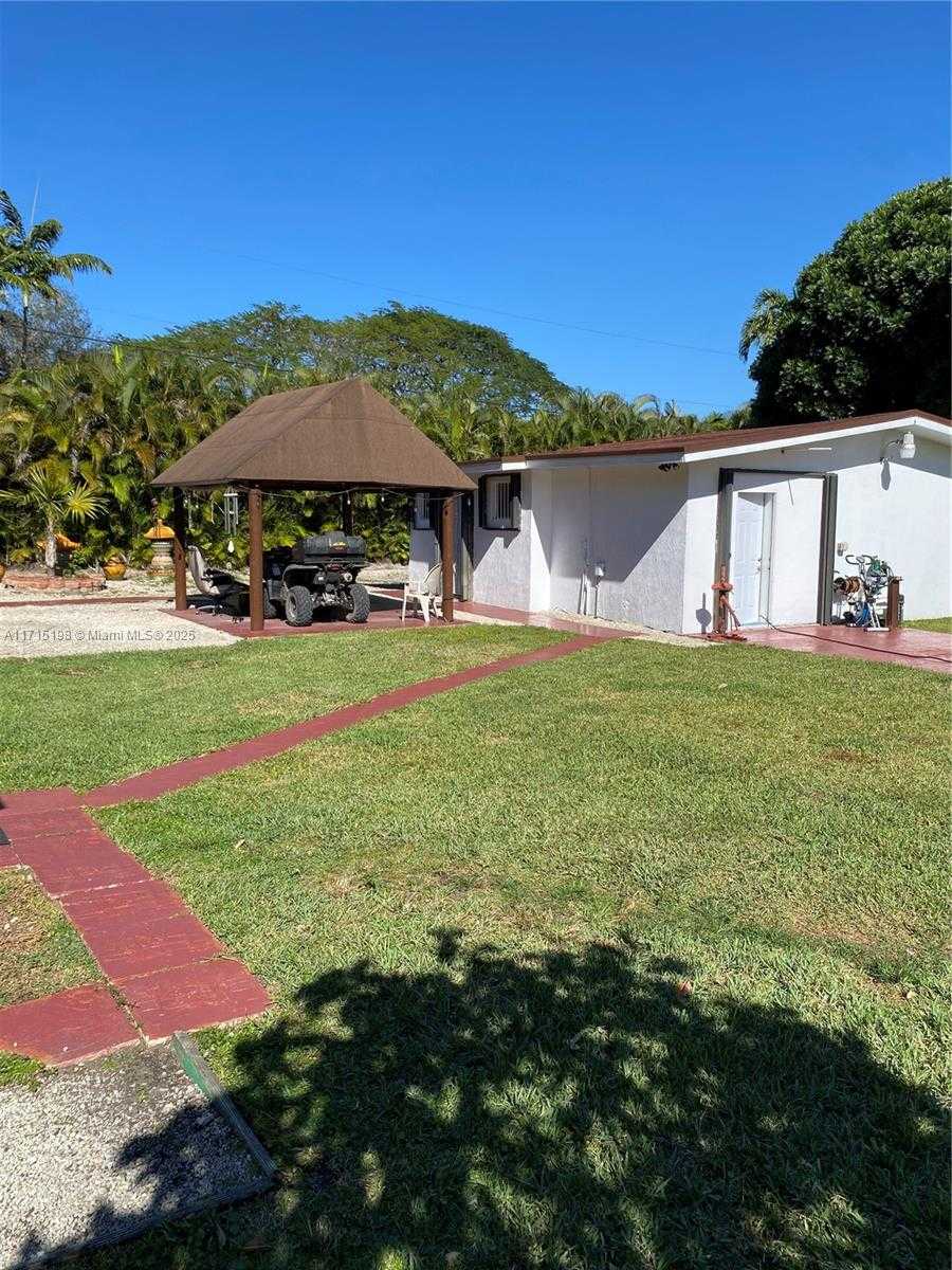 Small Image of 17820 SOUTH WEST 174TH ST, Miami Number 19