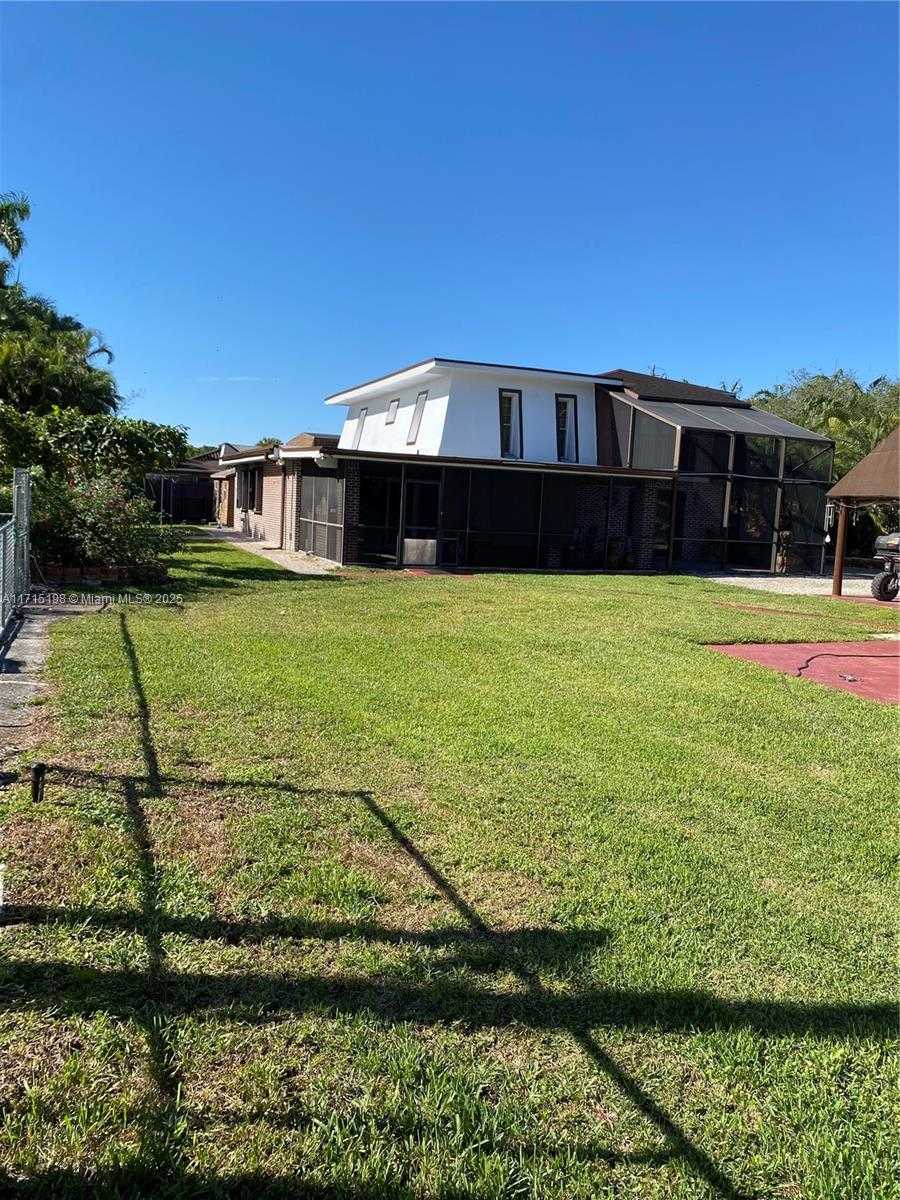 Small Image of 17820 SOUTH WEST 174TH ST, Miami Number 22