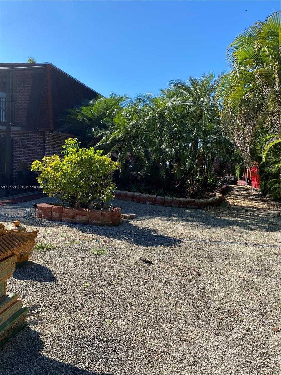 Small Image of 17820 SOUTH WEST 174TH ST, Miami Number 23