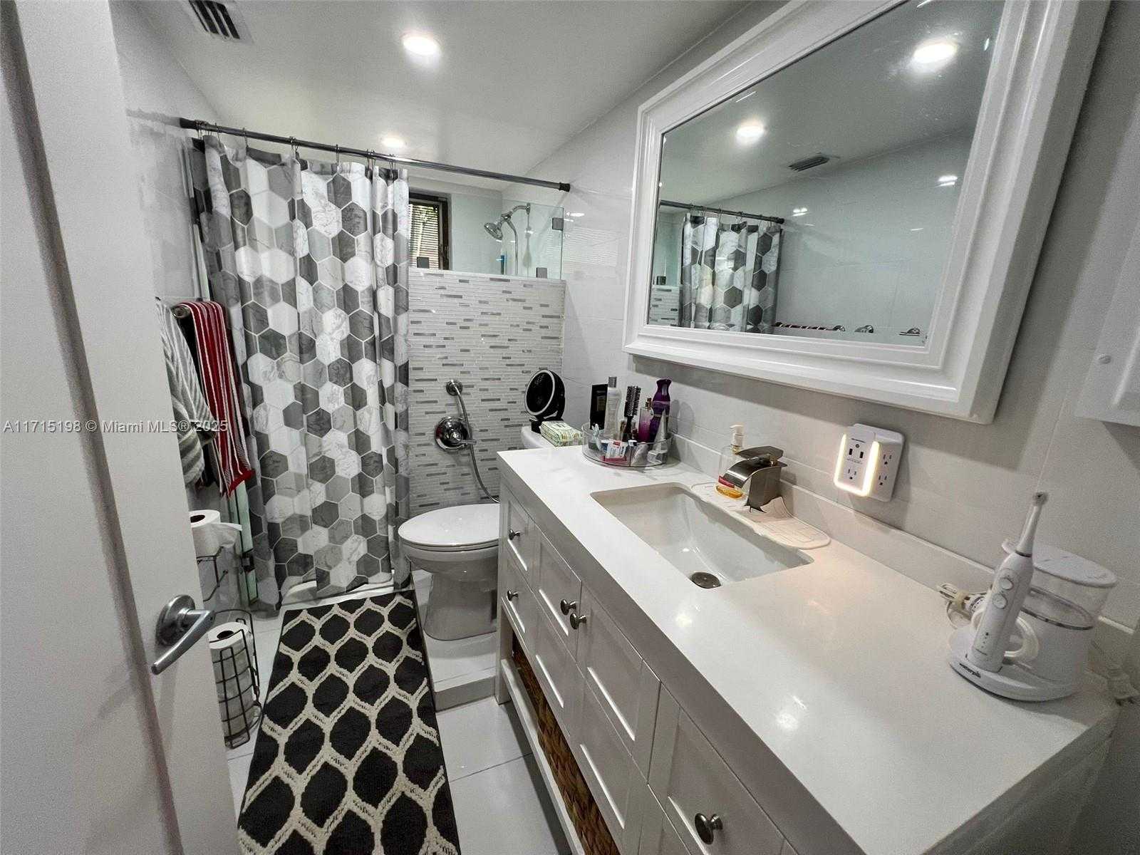 Small Image of 17820 SOUTH WEST 174TH ST, Miami Number 28