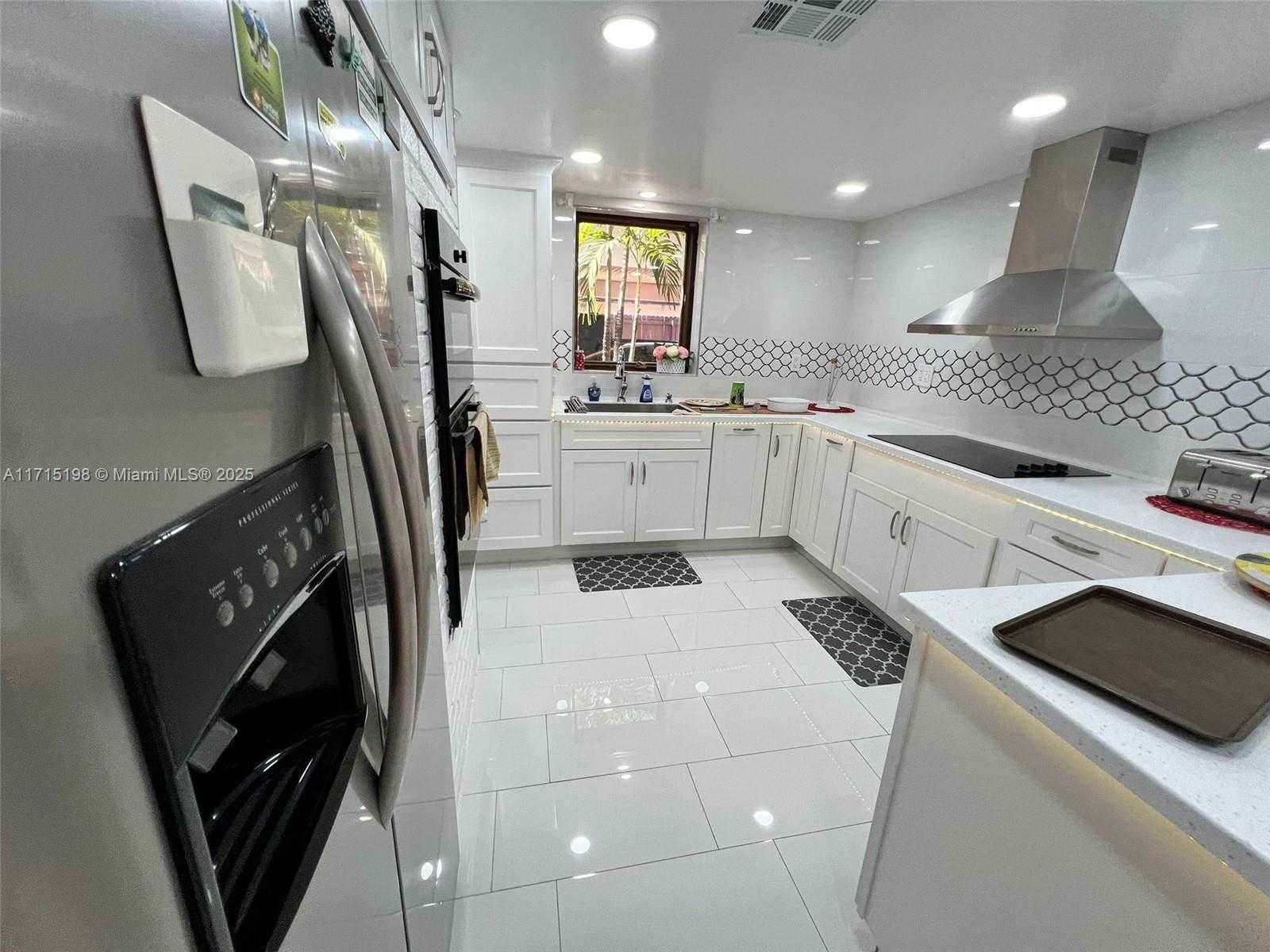 Small Image of 17820 SOUTH WEST 174TH ST, Miami Number 30