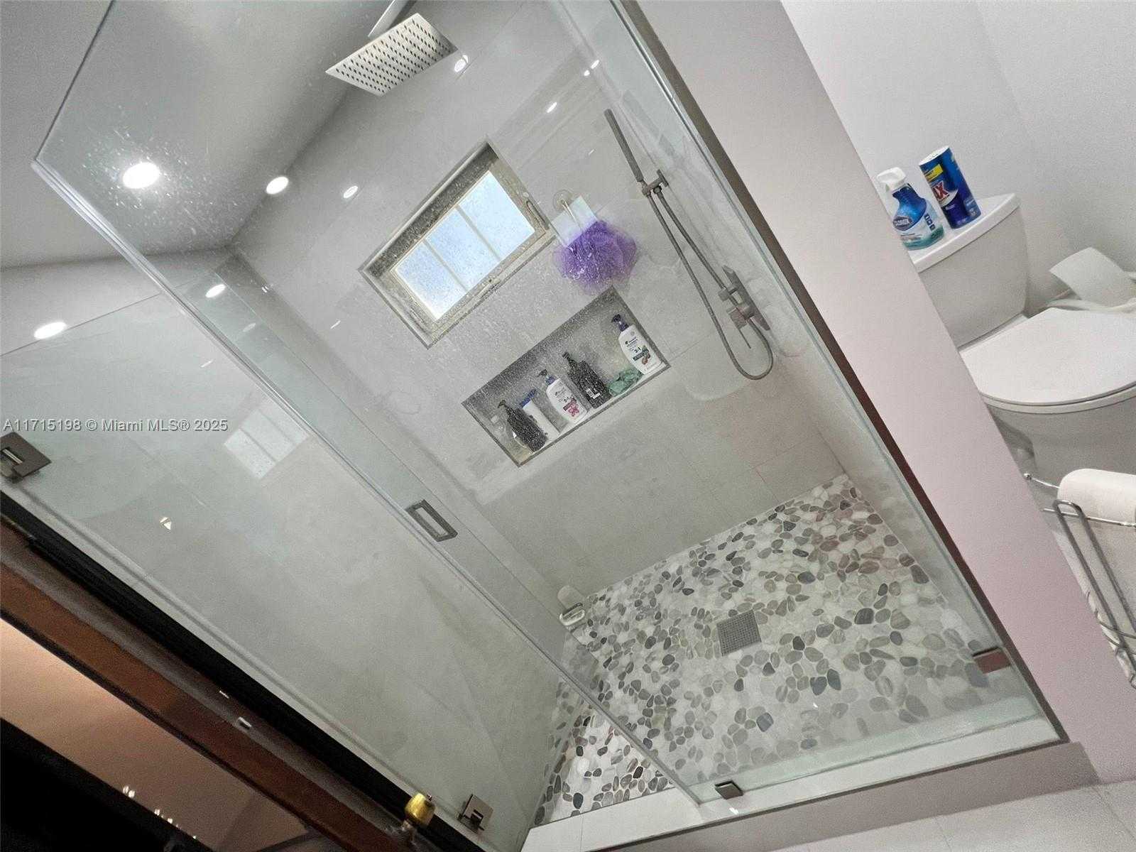 Small Image of 17820 SOUTH WEST 174TH ST, Miami Number 37
